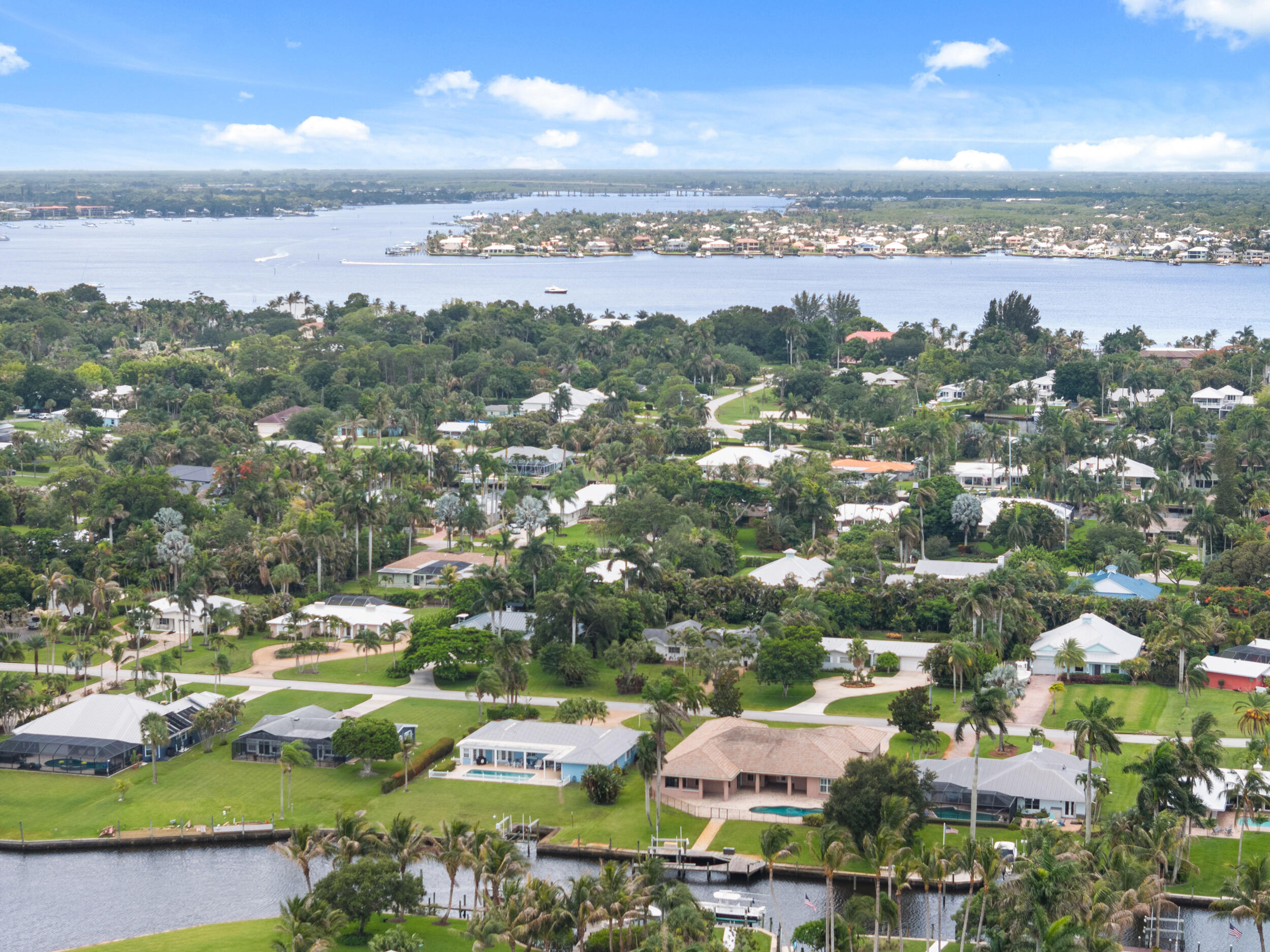 NORTH RIVER SHORES - Residential