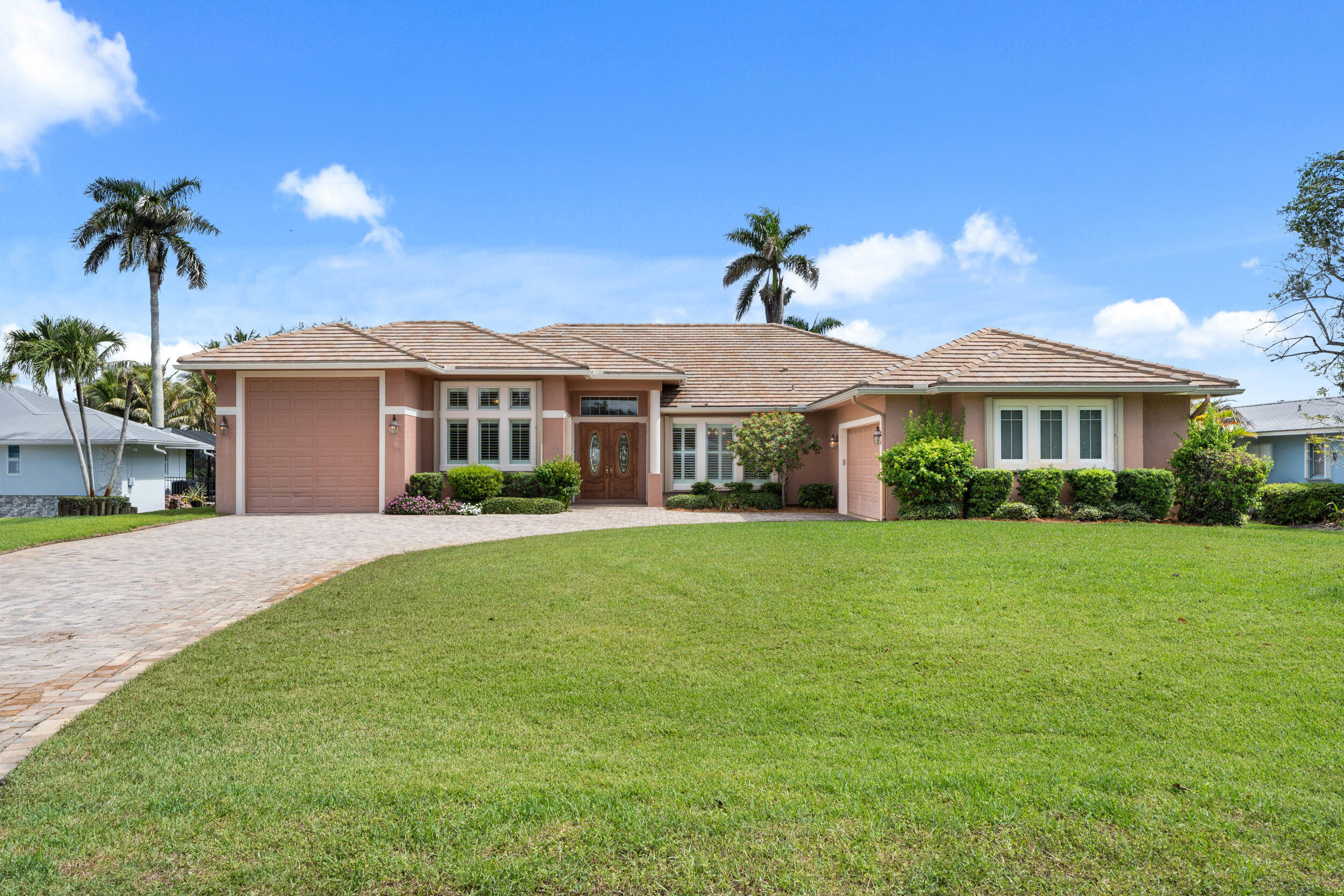 NORTH RIVER SHORES - Residential