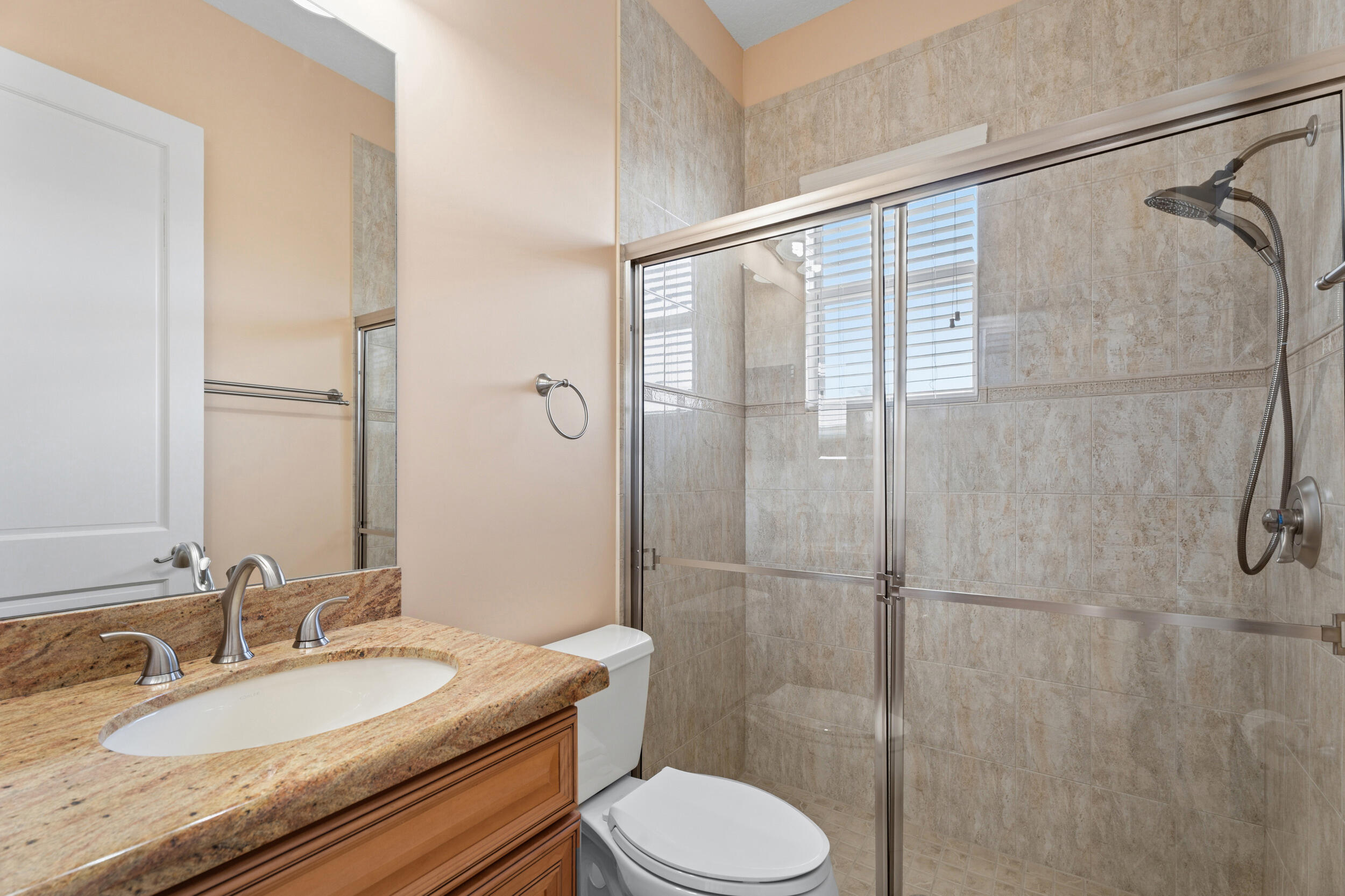 NORTH RIVER SHORES - Residential