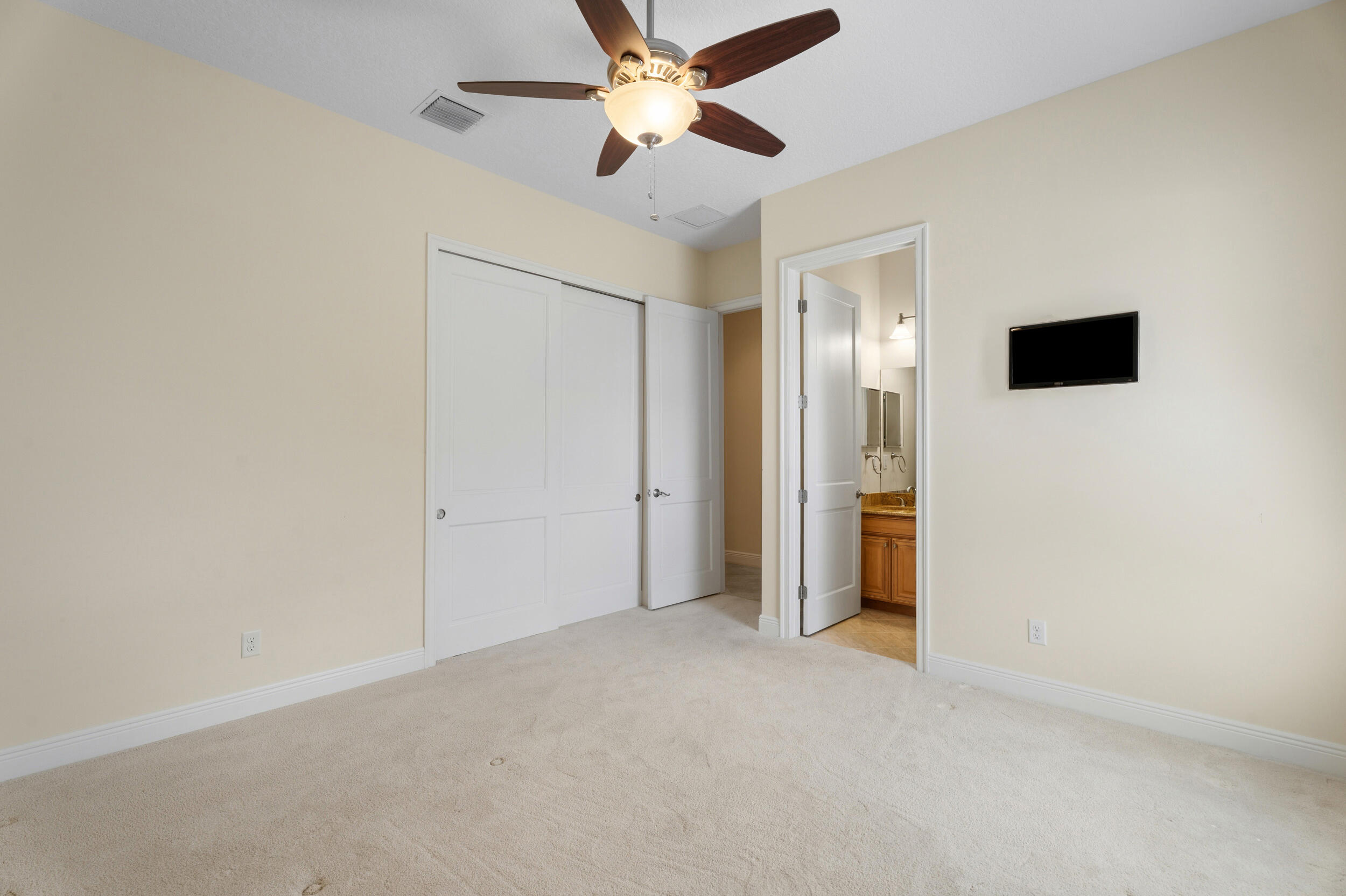 NORTH RIVER SHORES - Residential