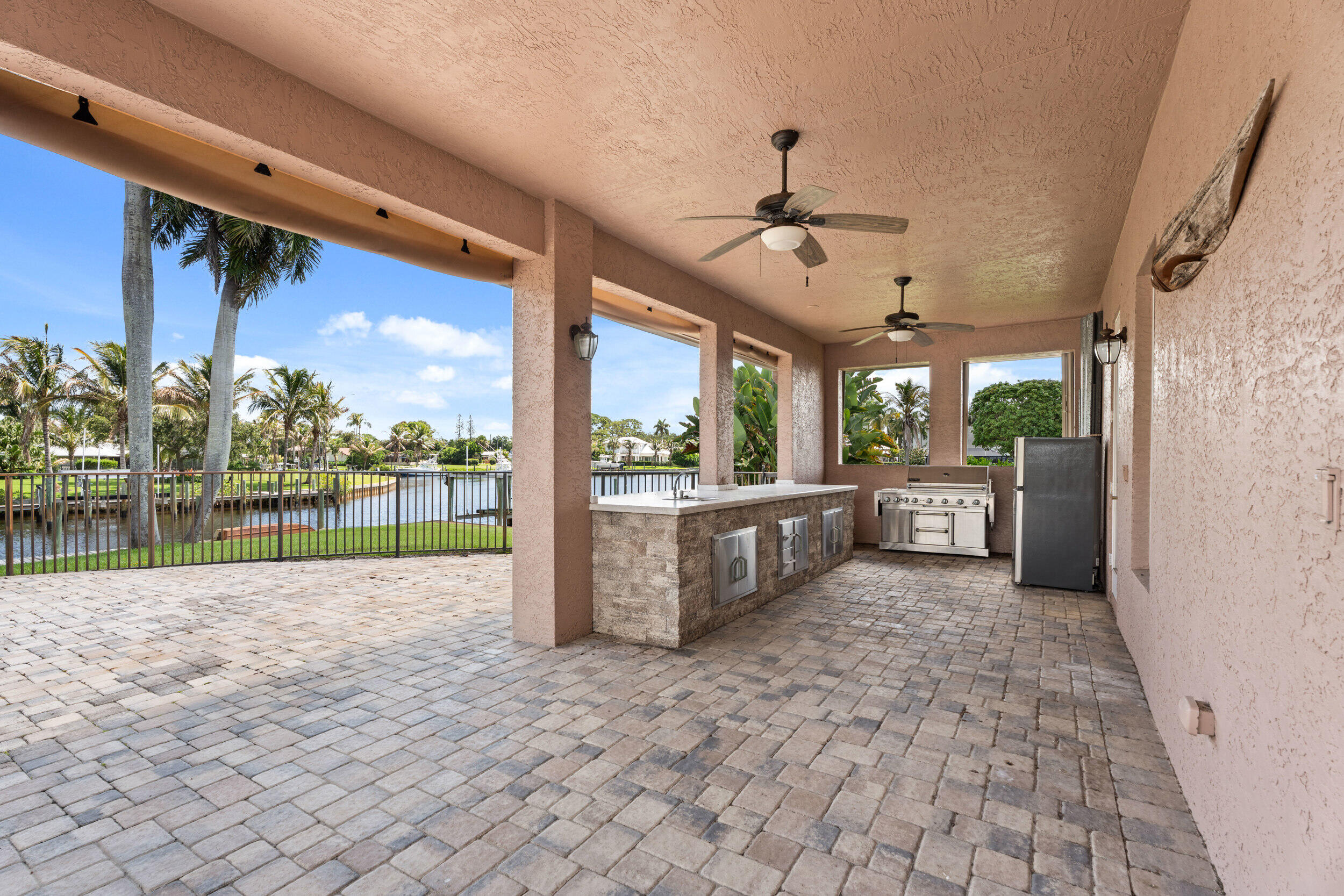 NORTH RIVER SHORES - Residential