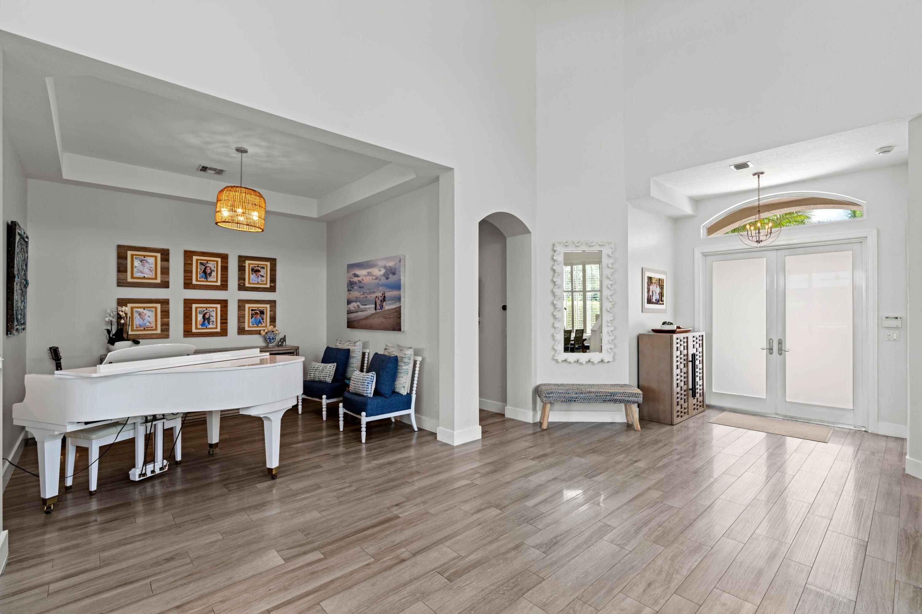 MIRASOL PARS H AND I - Residential