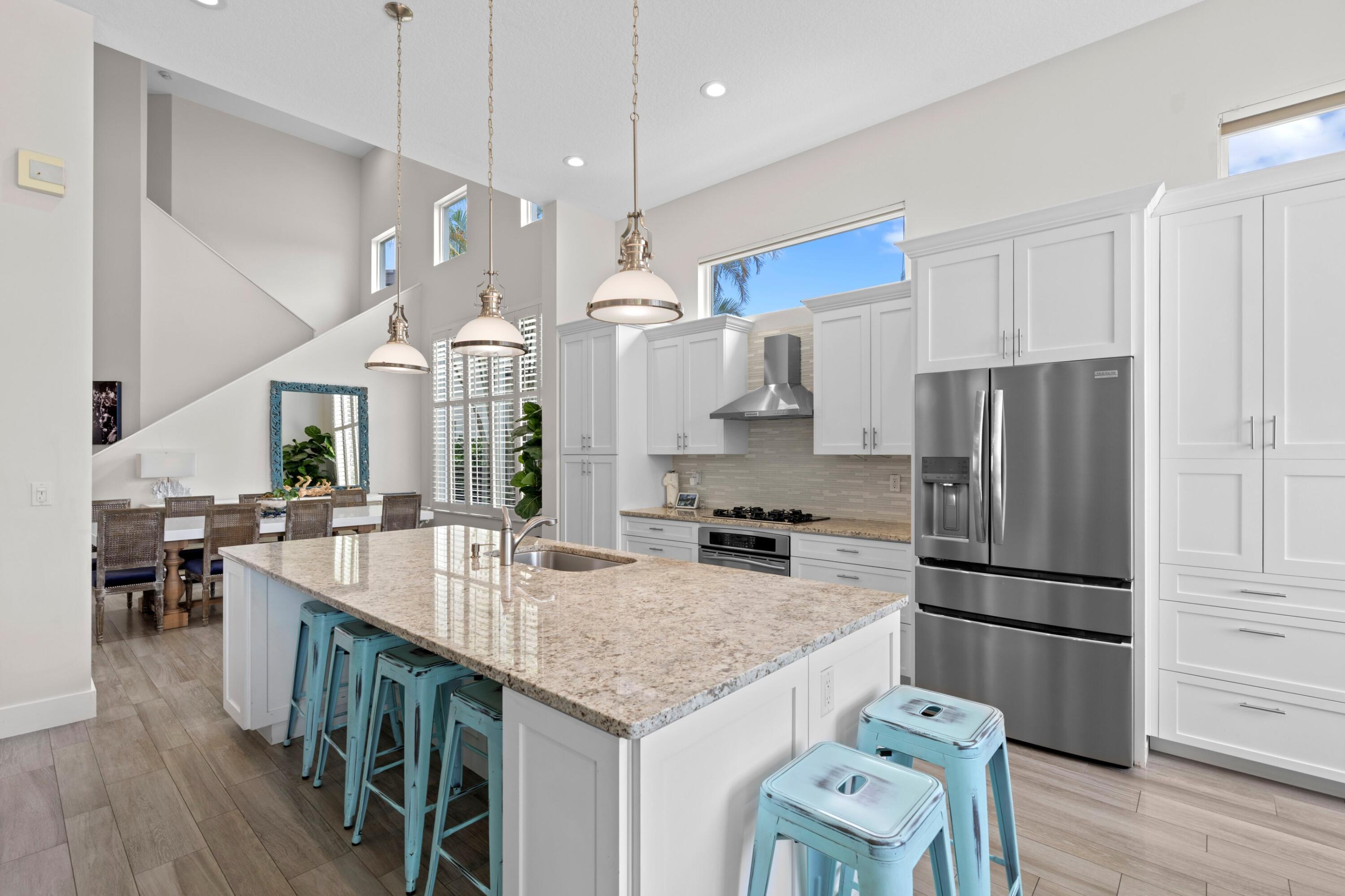 MIRASOL PARS H AND I - Residential