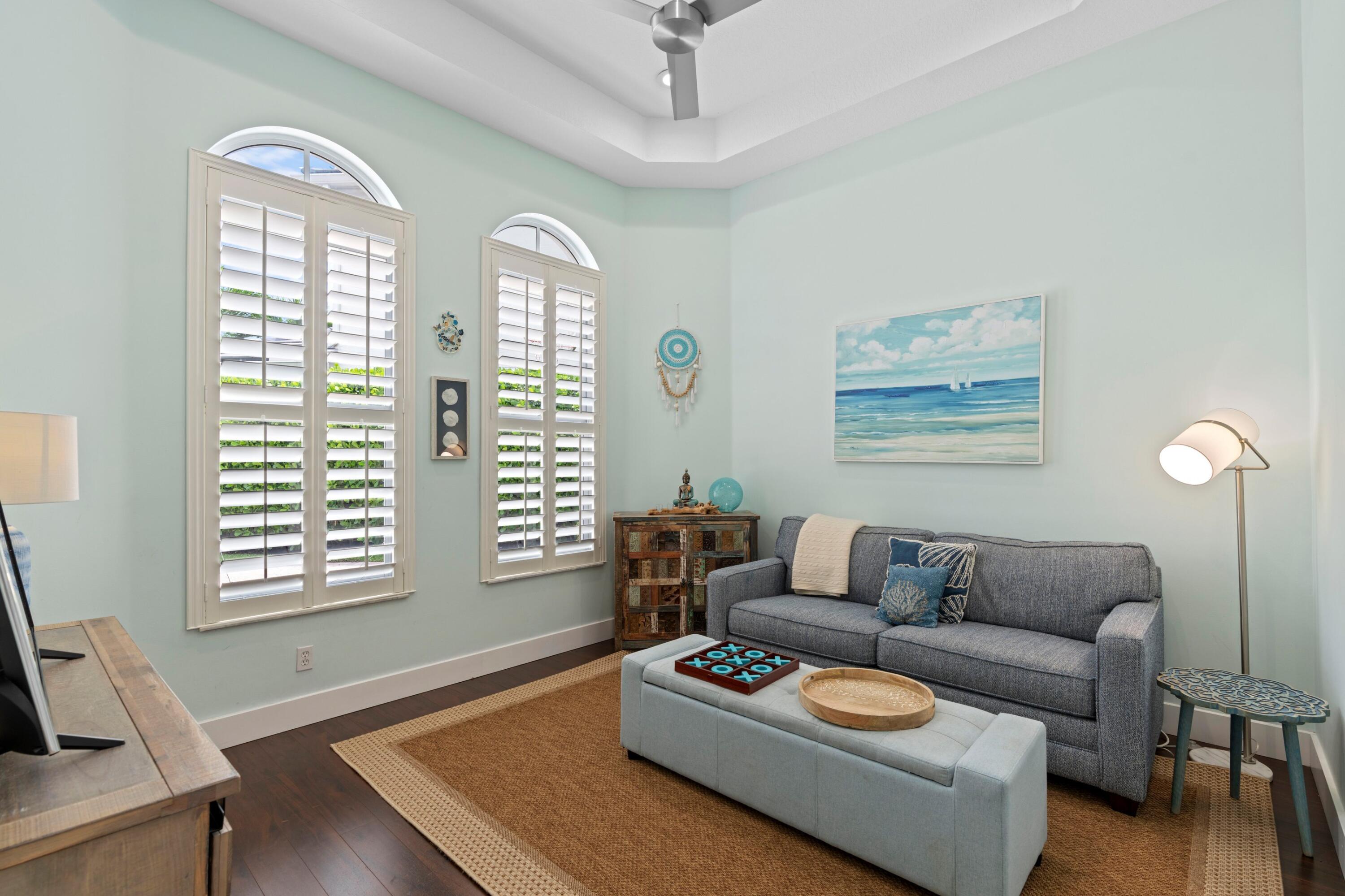 MIRASOL PARS H AND I - Residential