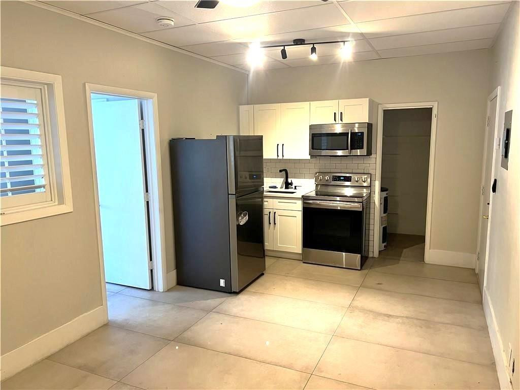 Lauderdale Harbors - Residential Lease
