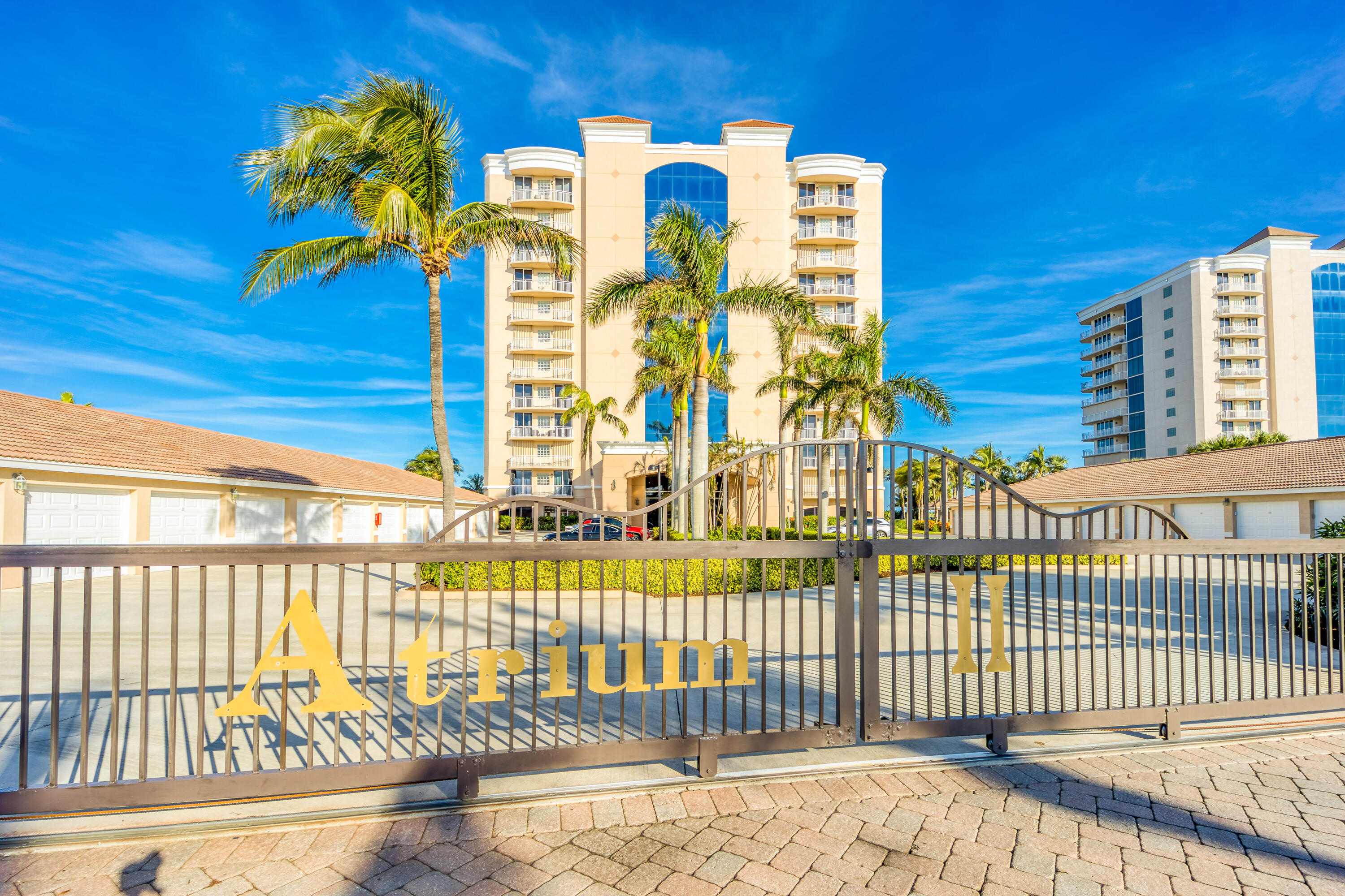 THE ATRIUM - Residential