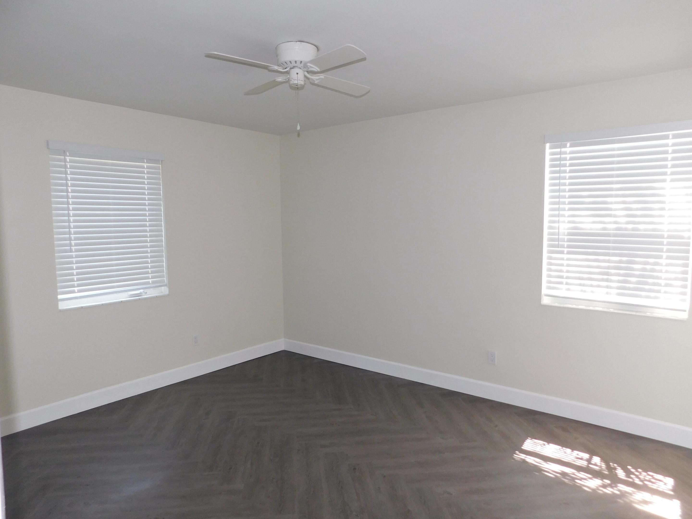 NORTH PALM BEACH VILLAGE OF 3 - Residential Lease