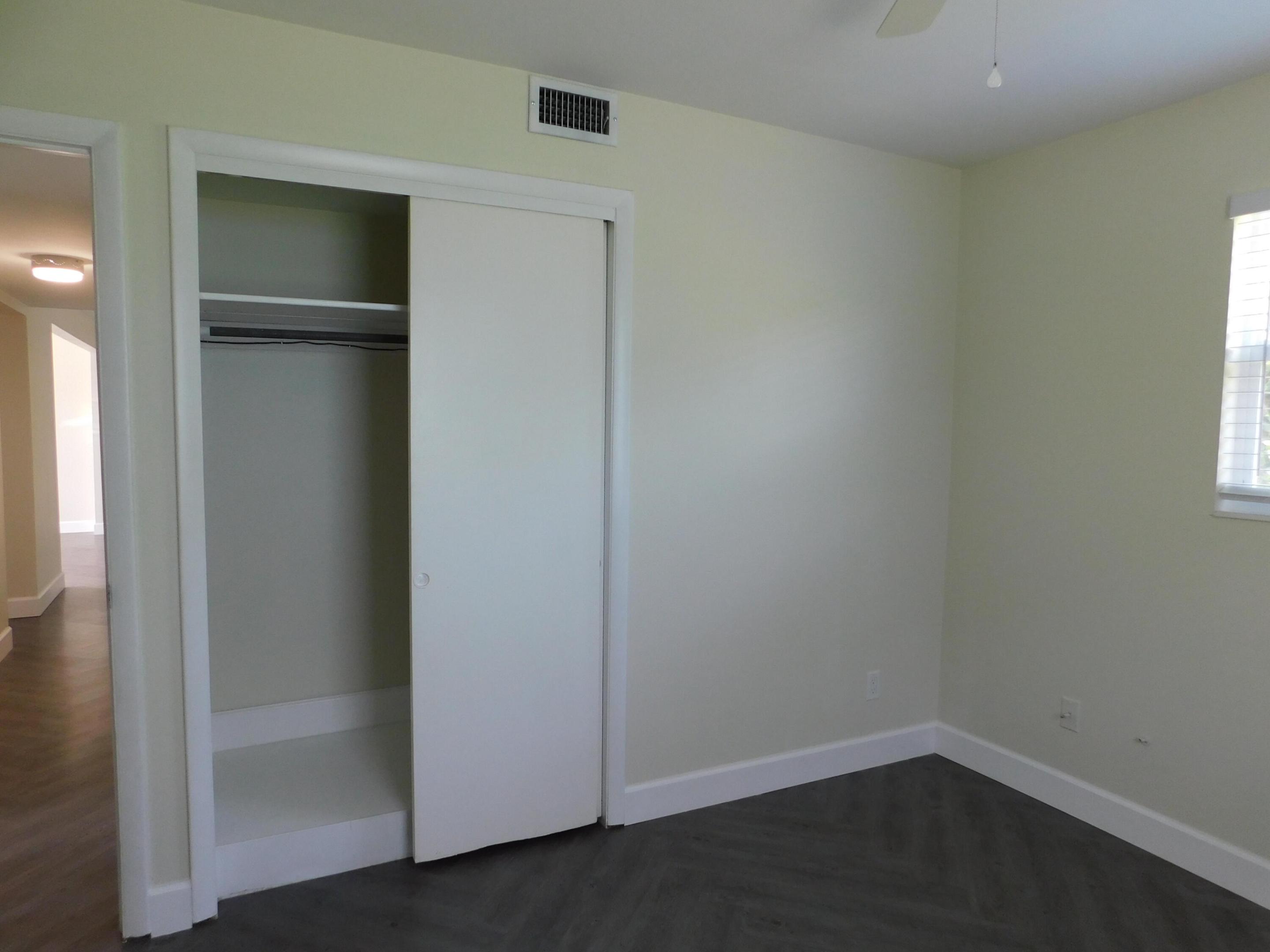 NORTH PALM BEACH VILLAGE OF 3 - Residential Lease