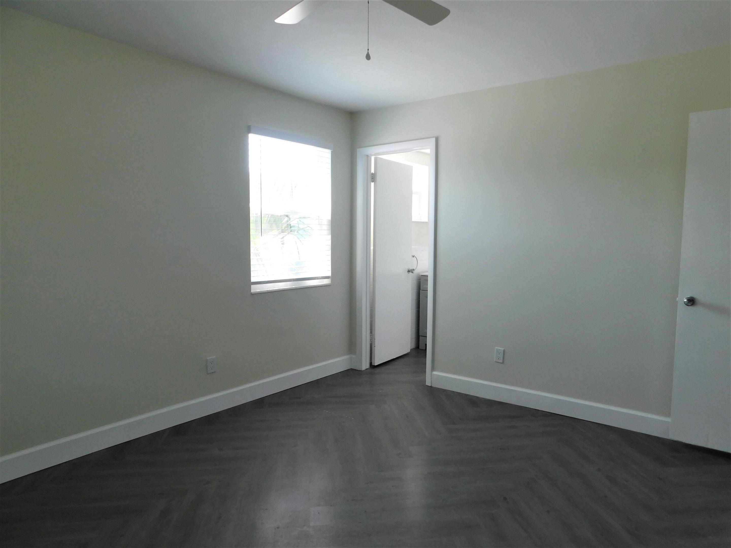 NORTH PALM BEACH VILLAGE OF 3 - Residential Lease