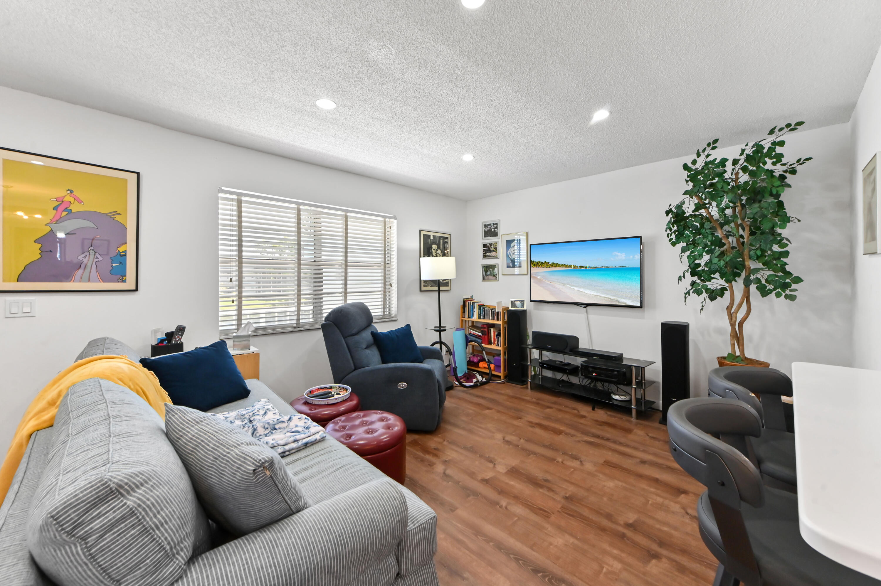 KINGS POINT - Residential