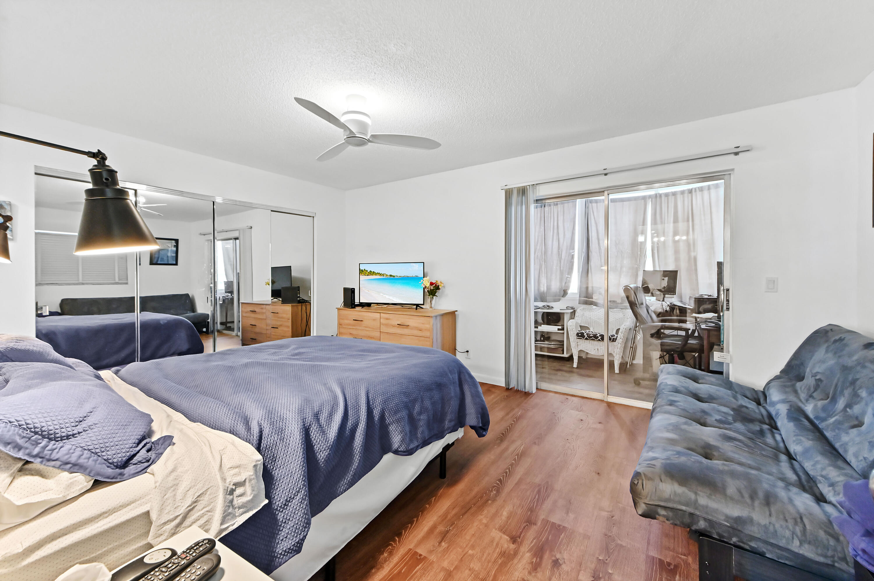 KINGS POINT - Residential