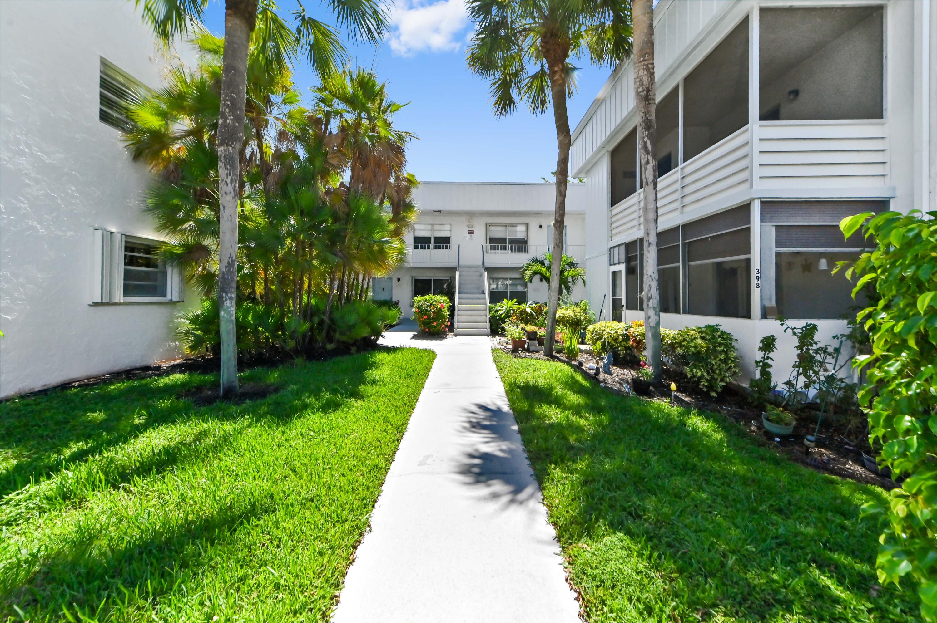 KINGS POINT - Residential