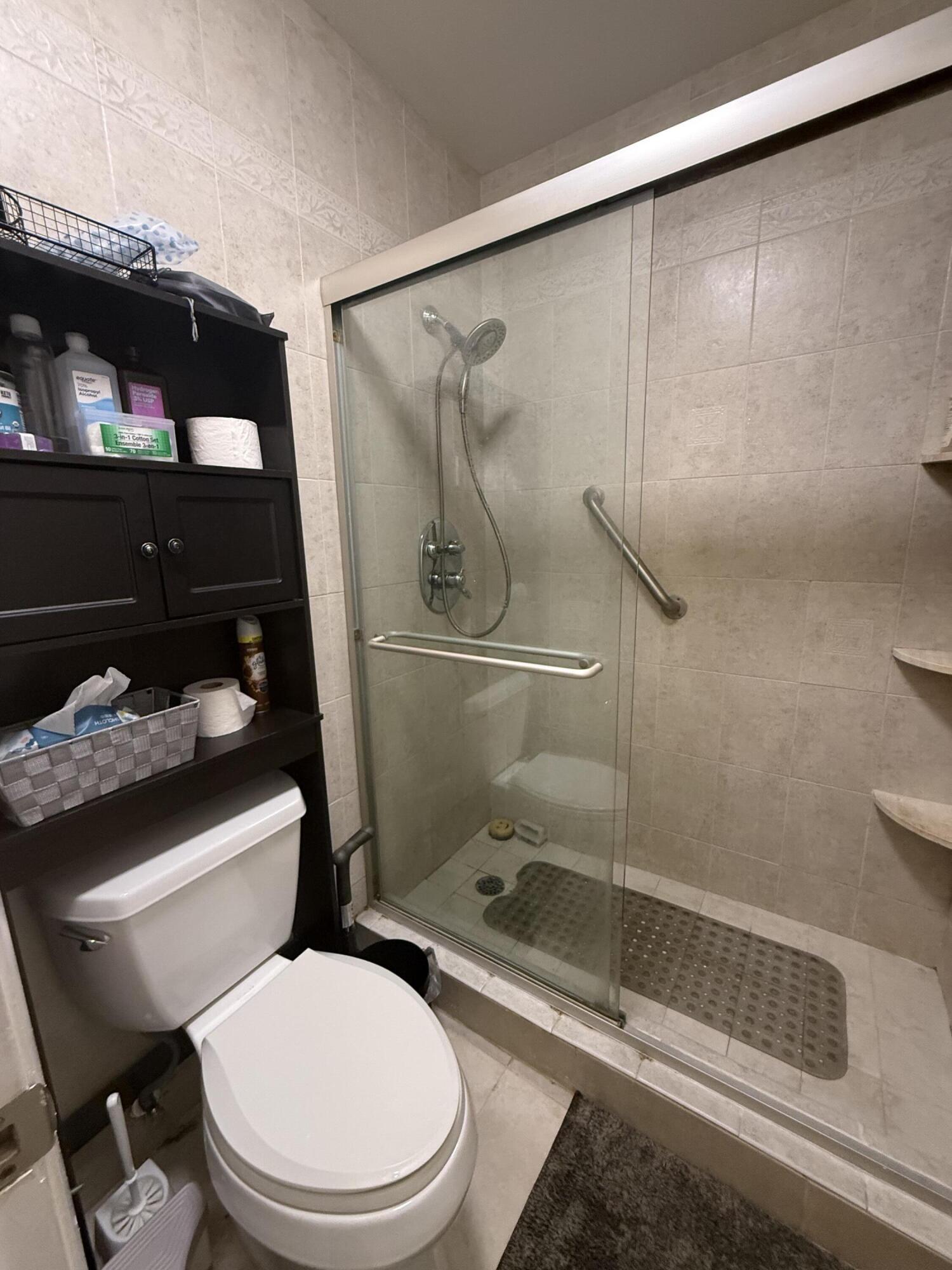 WEDGEWOOD CONDOMINIUM - Residential