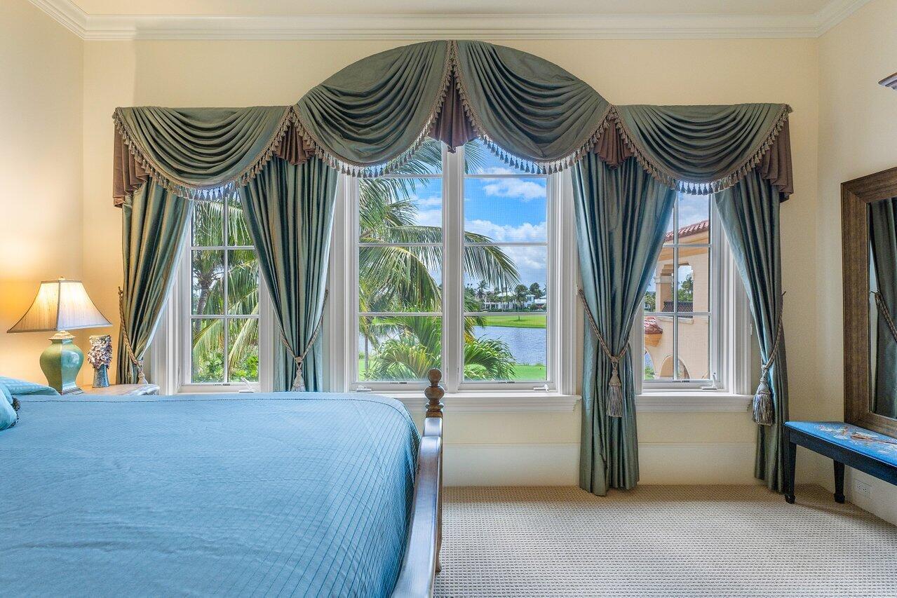 SAILFISH POINT - Residential