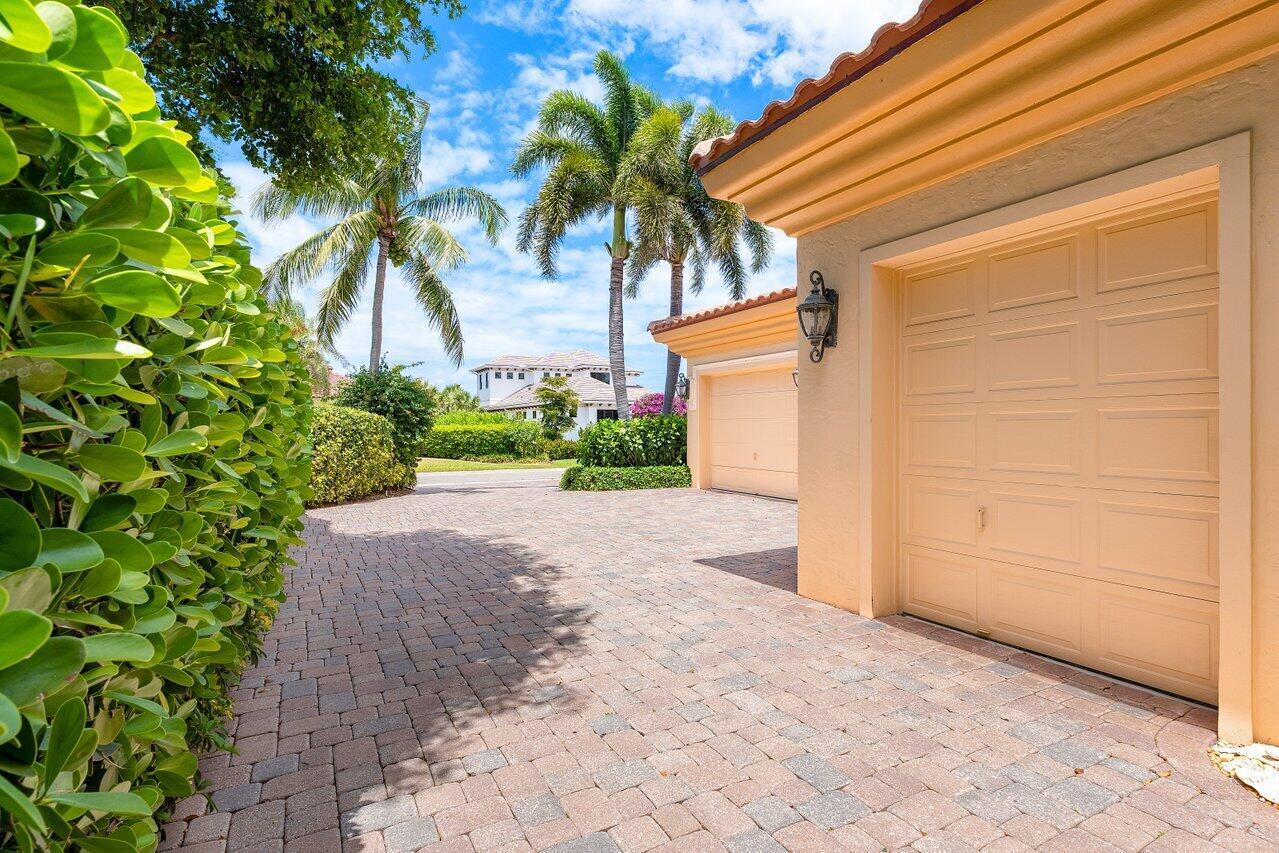 SAILFISH POINT - Residential
