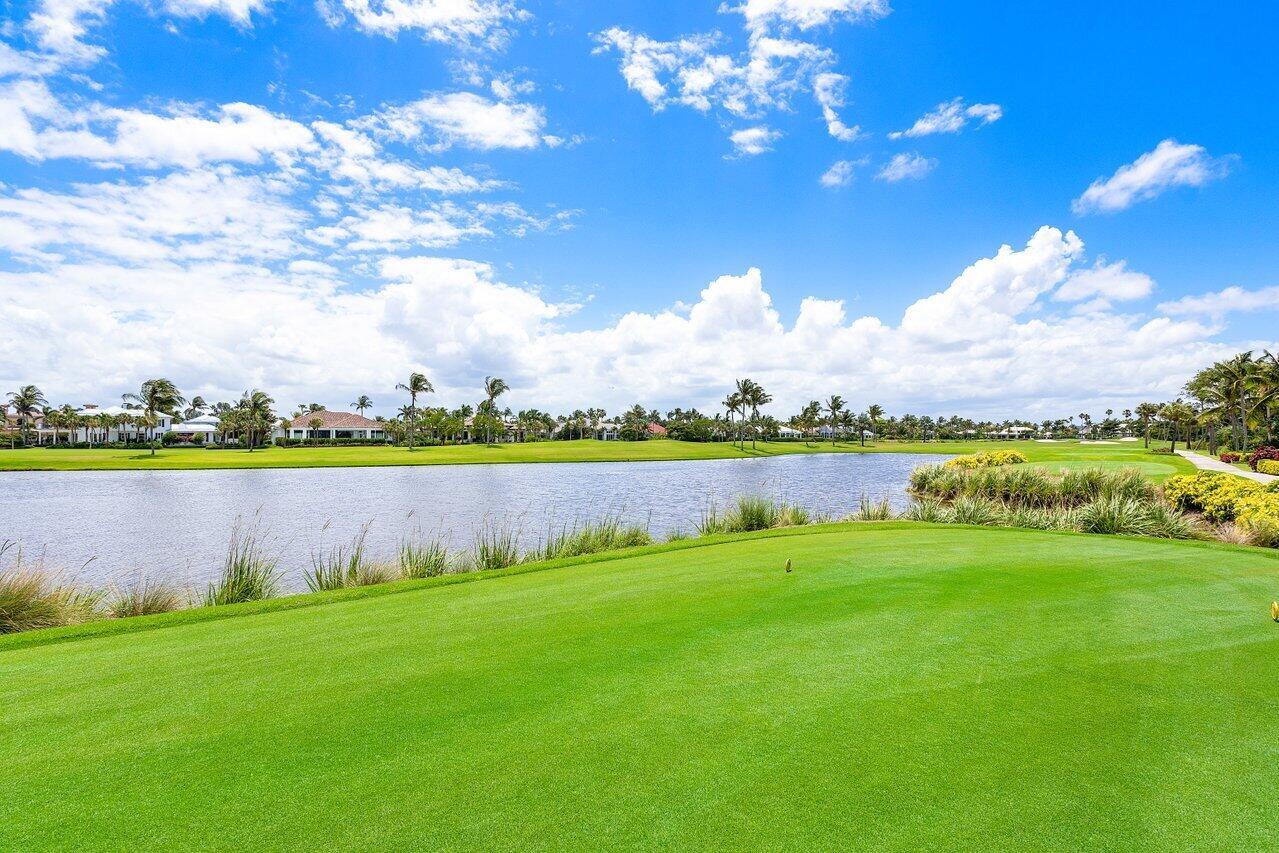 SAILFISH POINT - Residential