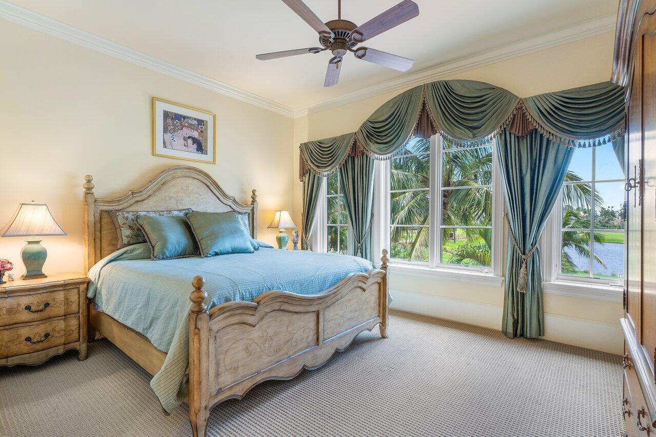 SAILFISH POINT - Residential