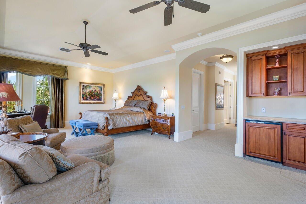 SAILFISH POINT - Residential