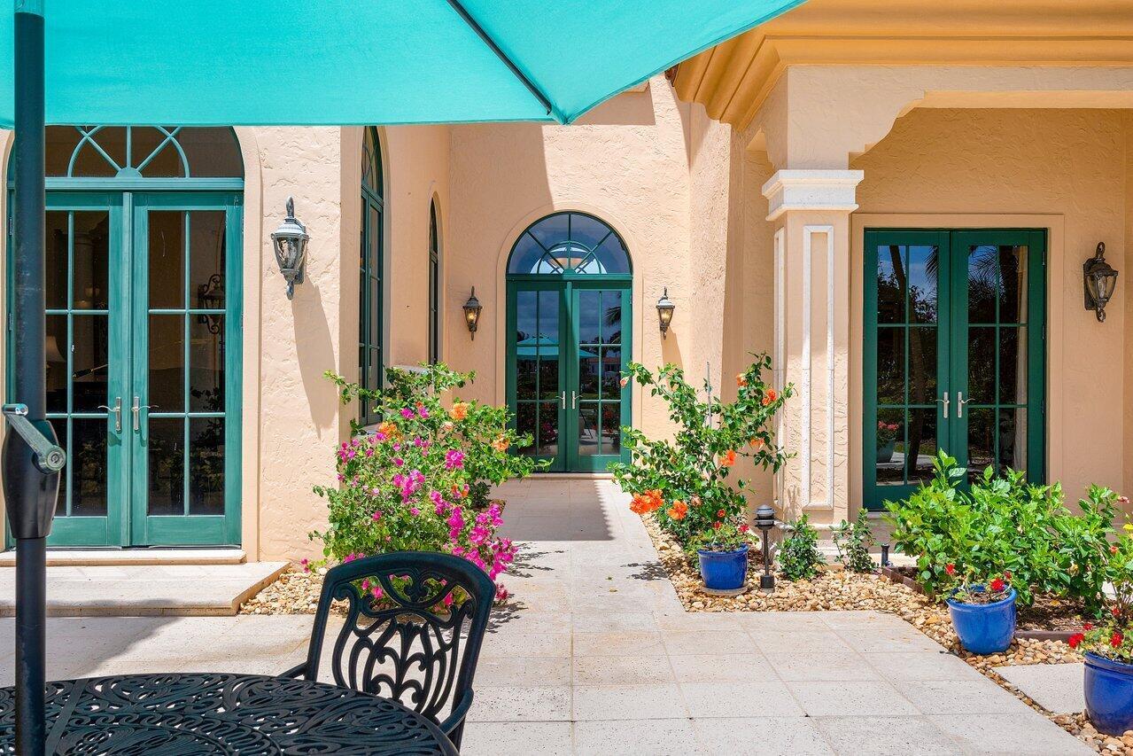 SAILFISH POINT - Residential