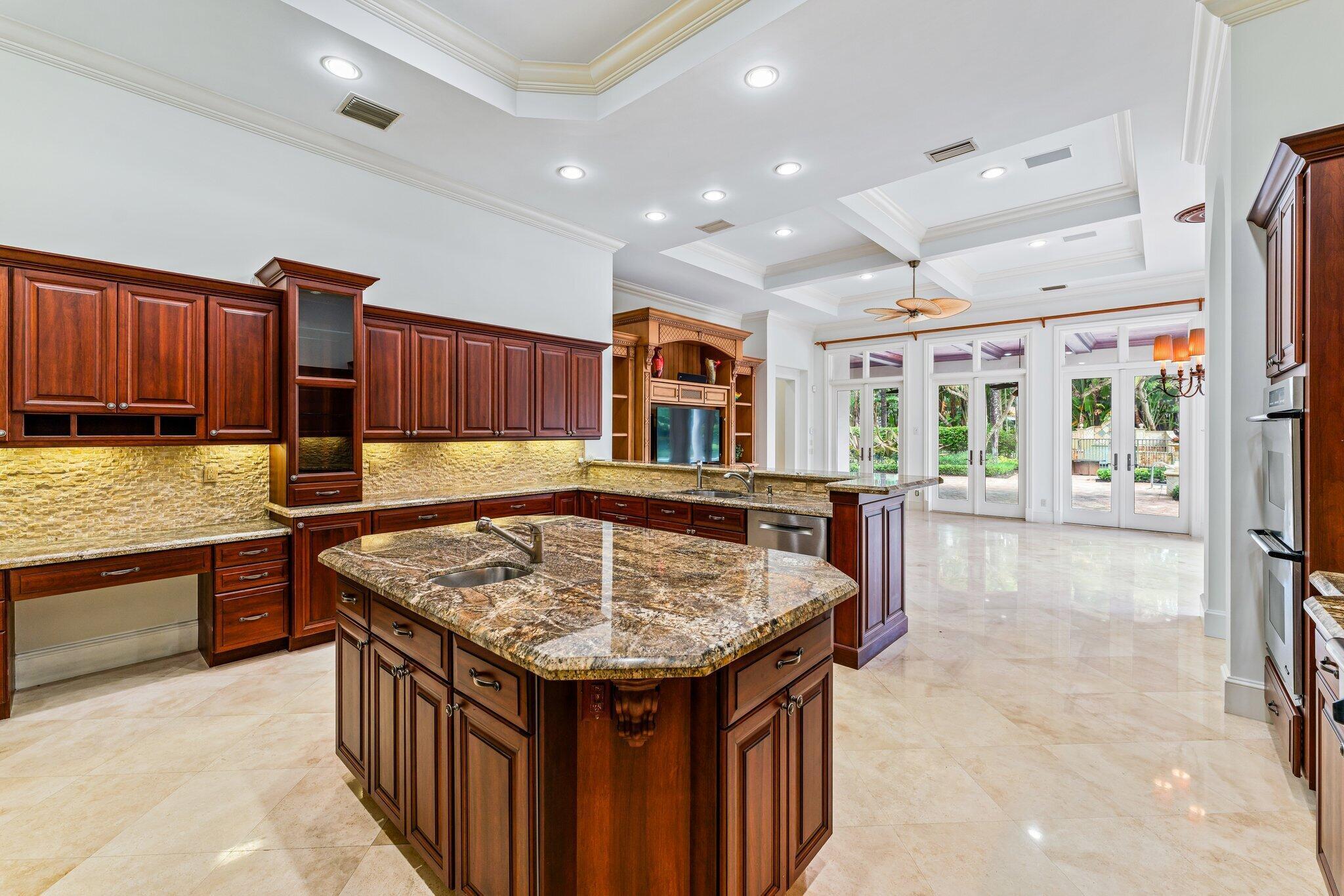 OLD PALM PL 4 - Residential