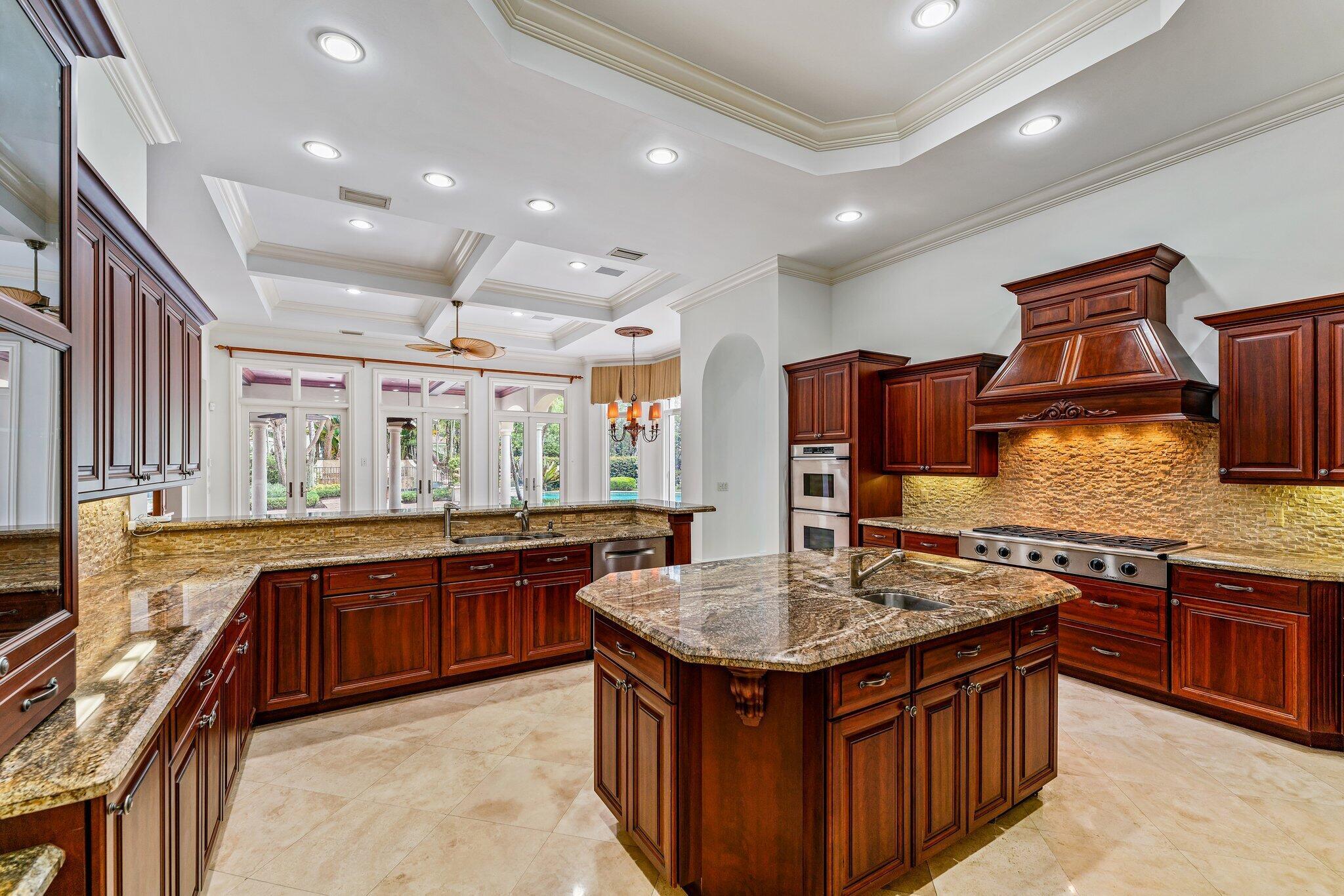 OLD PALM PL 4 - Residential