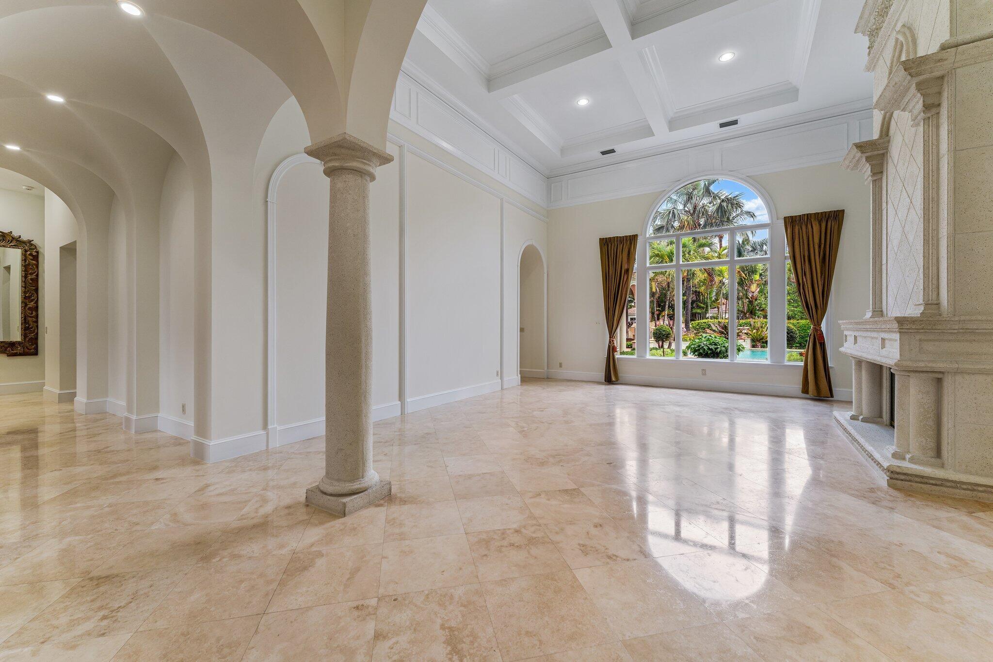 OLD PALM PL 4 - Residential
