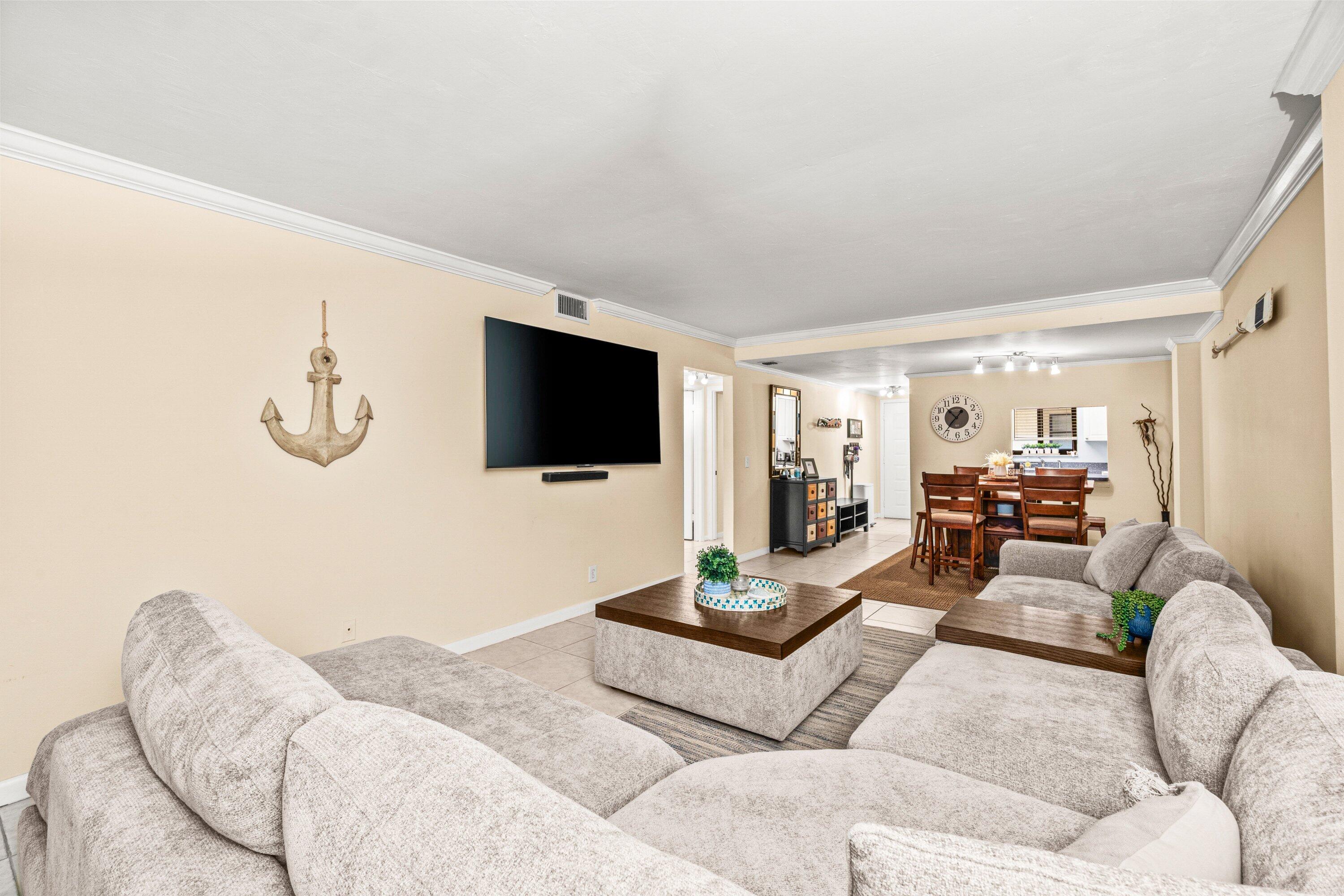 HIDDEN HARBOUR OF THE PALM BEACHES CONDO - Residential