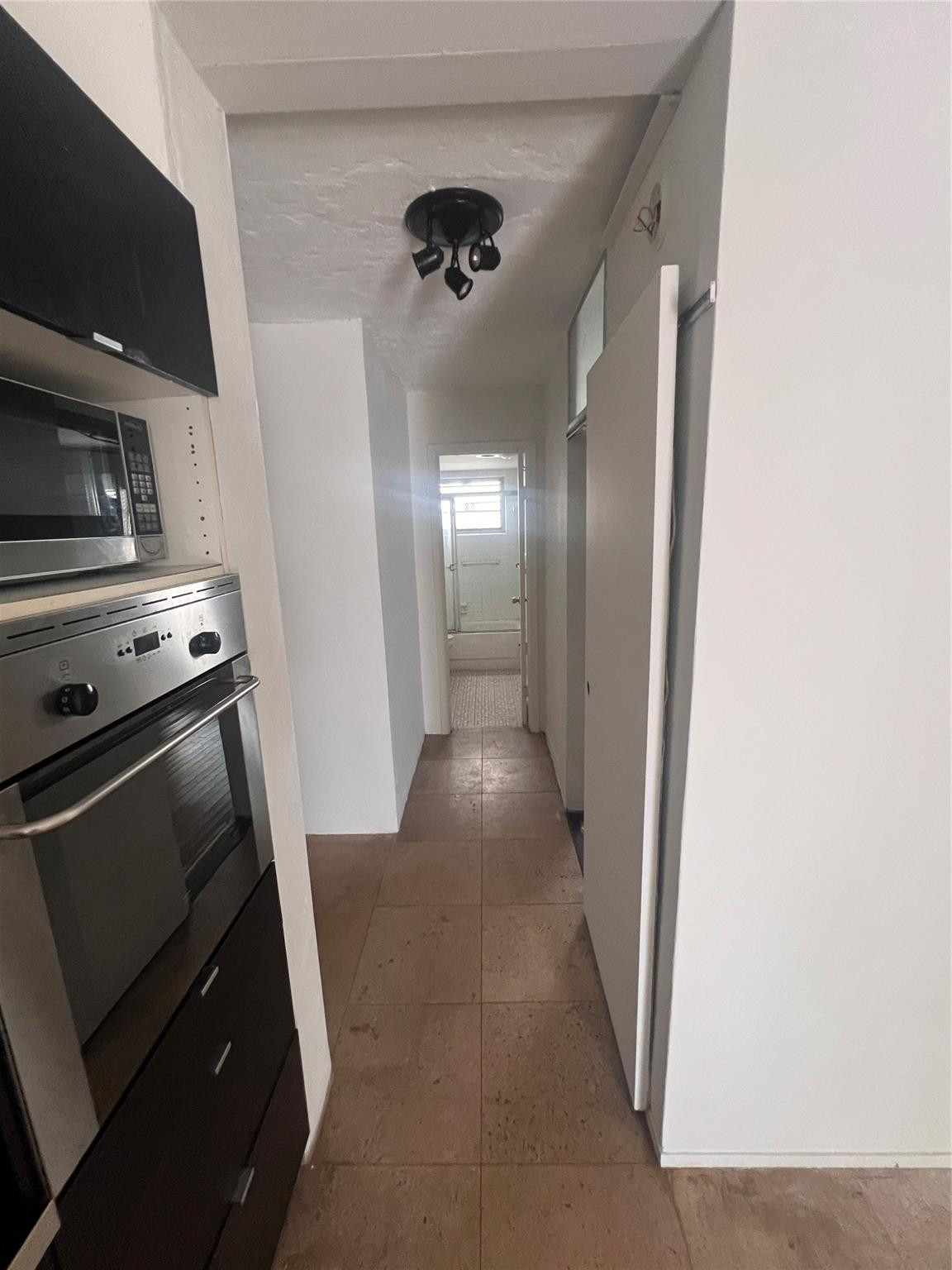 919 MICHIGAN CONDO - Residential