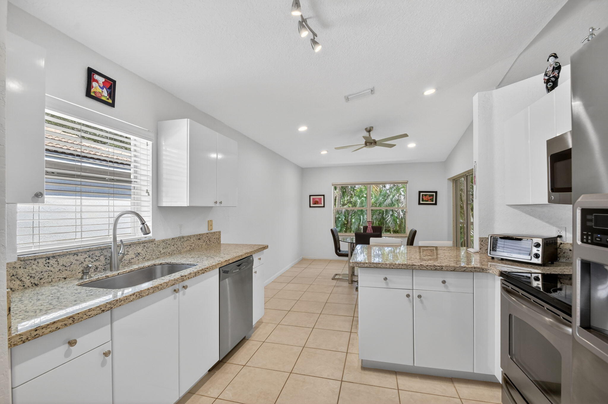 GROVE VILLAGE CONDO - Residential