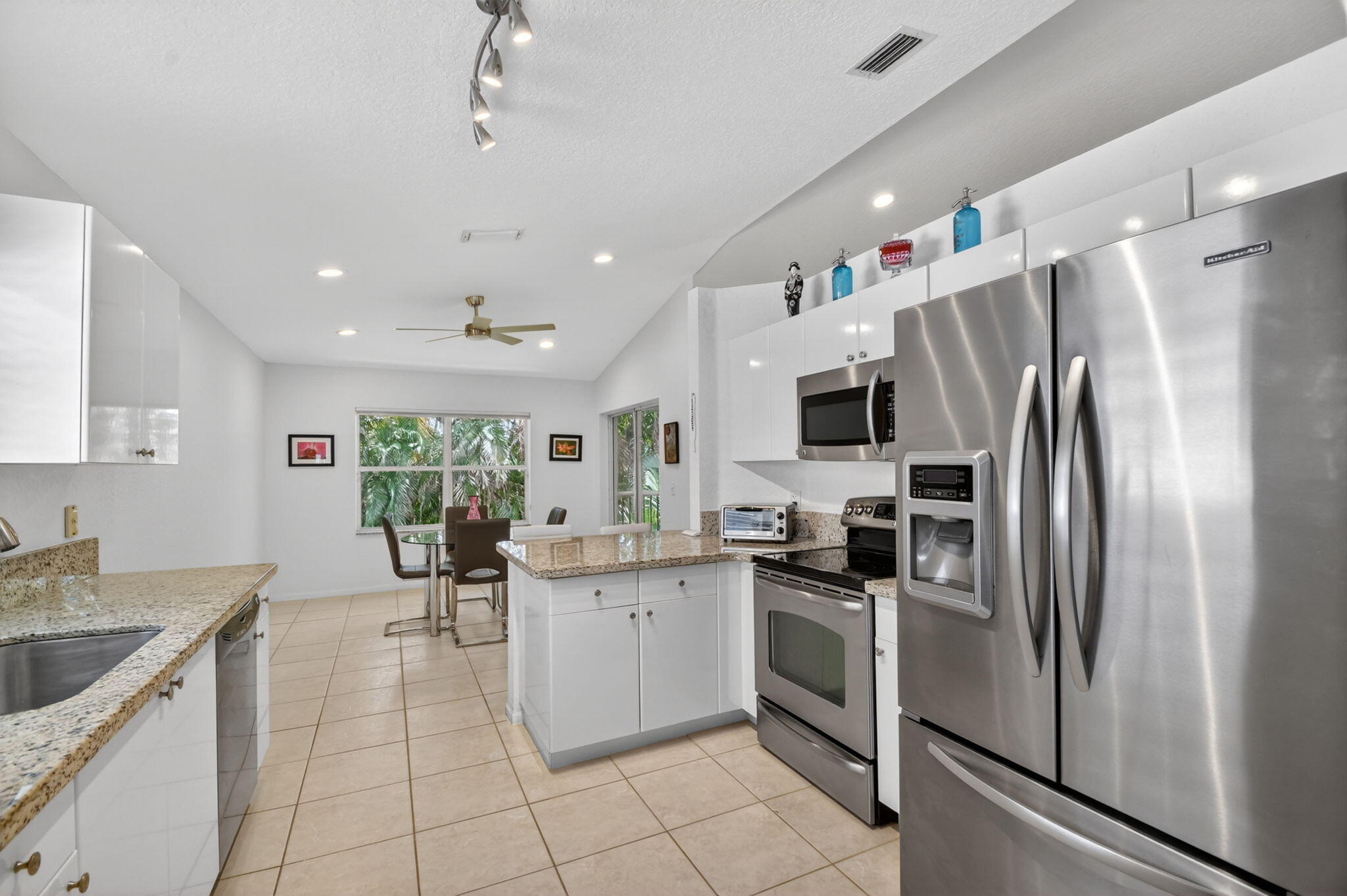 GROVE VILLAGE CONDO - Residential