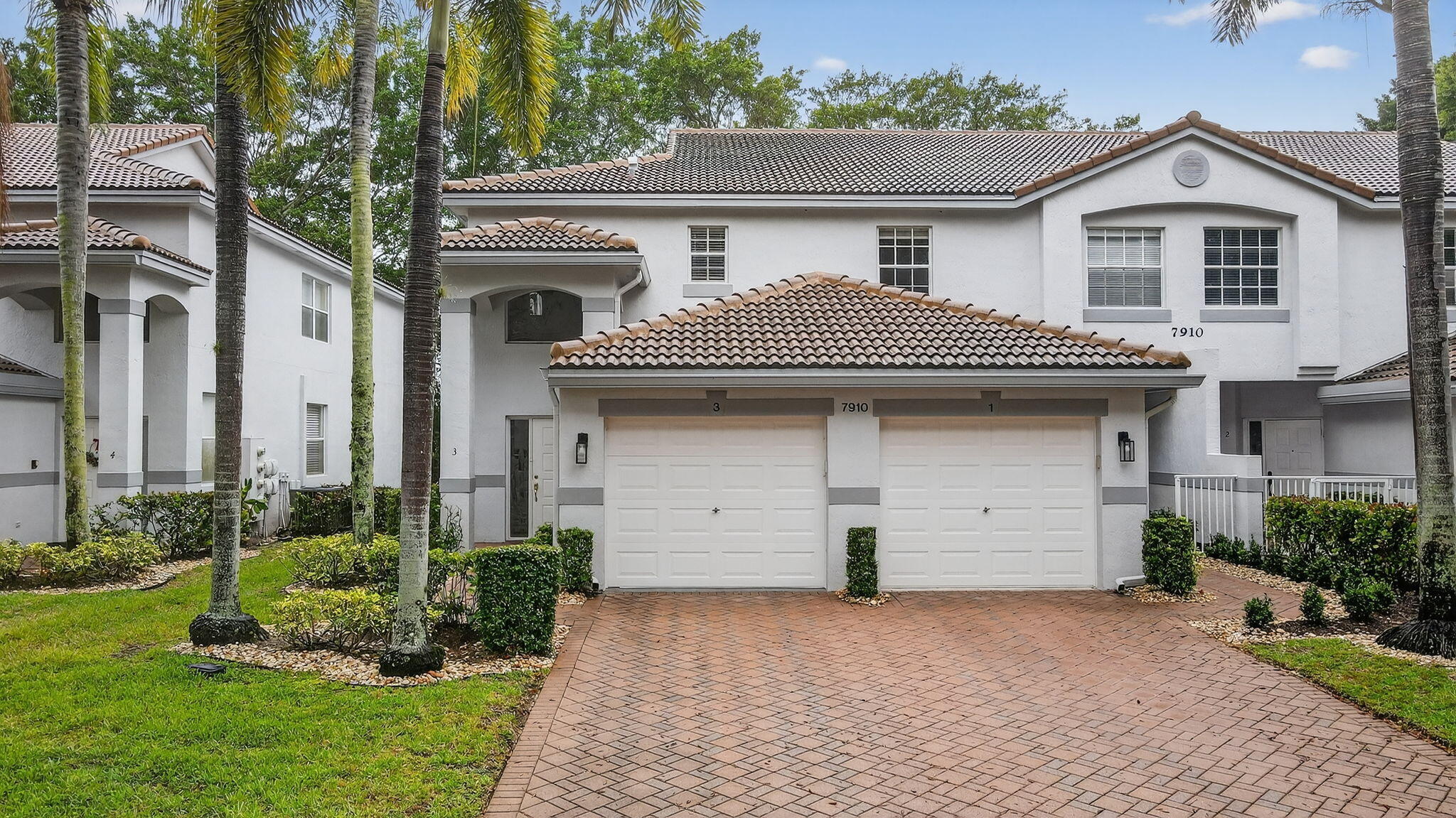 GROVE VILLAGE CONDO - Residential