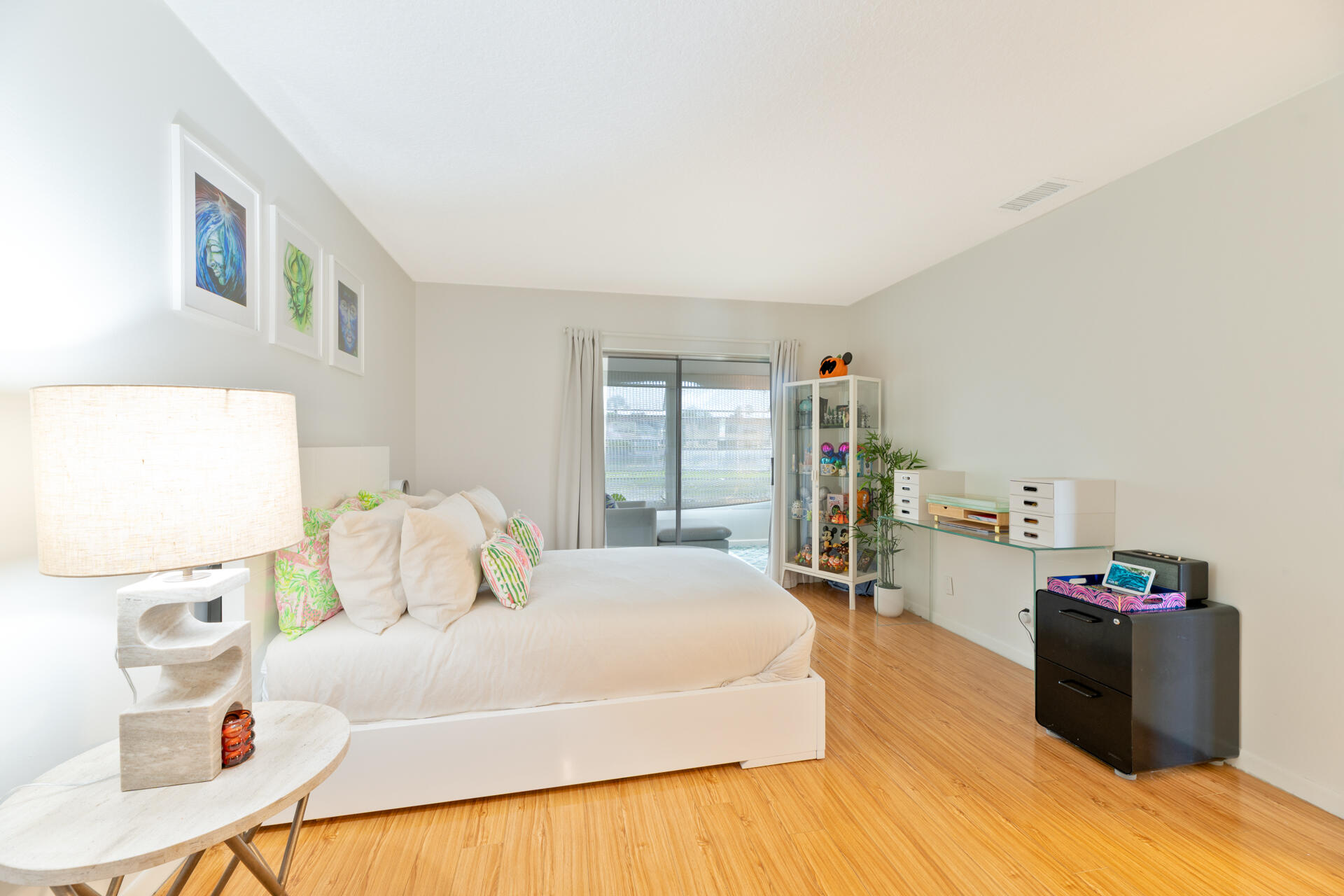 VILLAGES OF ORIOLE ABBEY CONDO - Residential