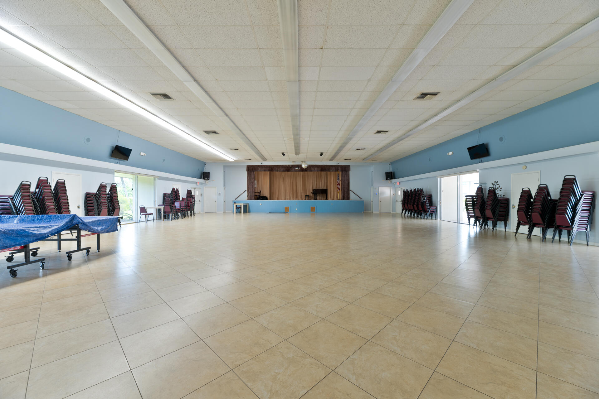 VILLAGES OF ORIOLE ABBEY CONDO - Residential