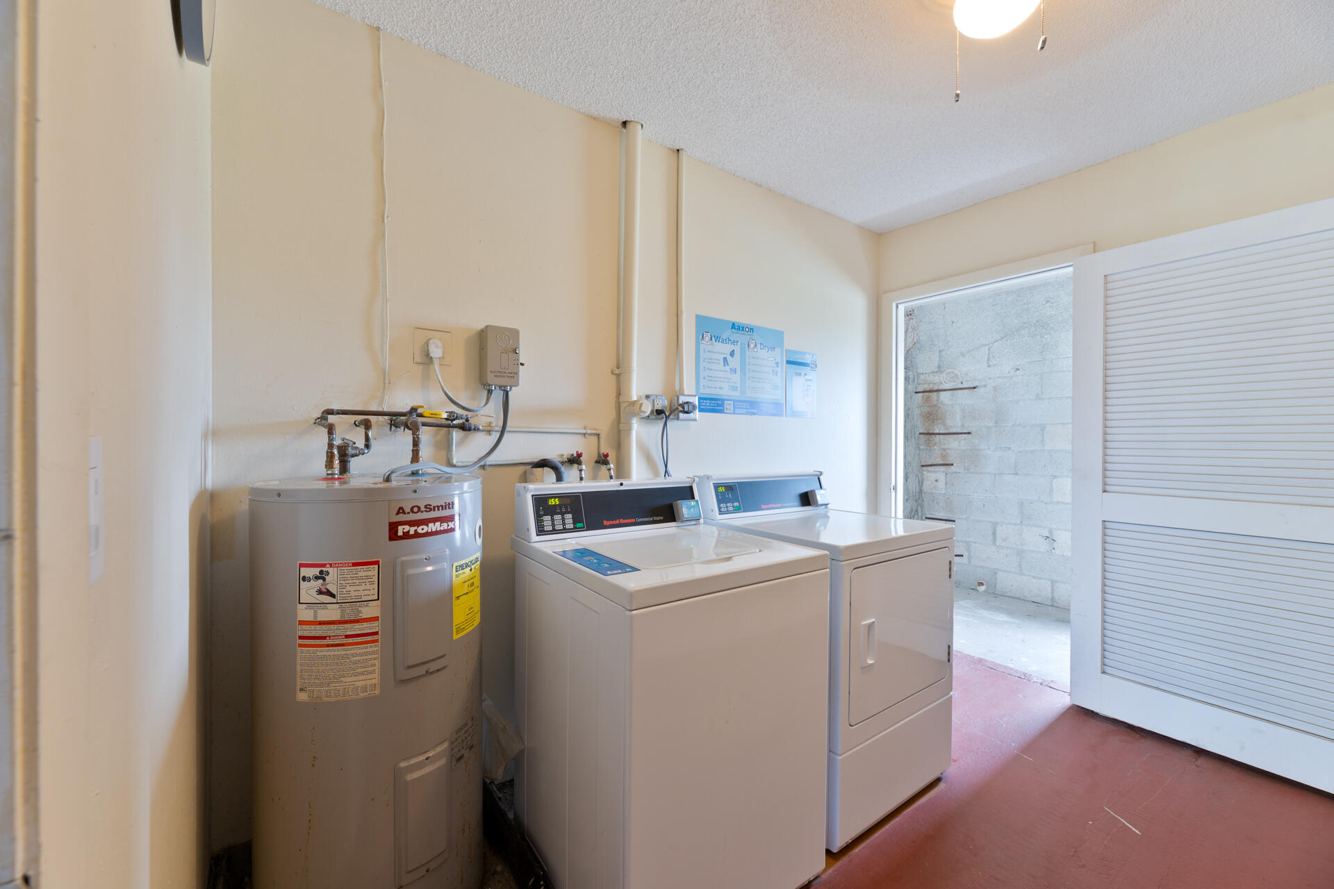 VILLAGES OF ORIOLE ABBEY CONDO - Residential
