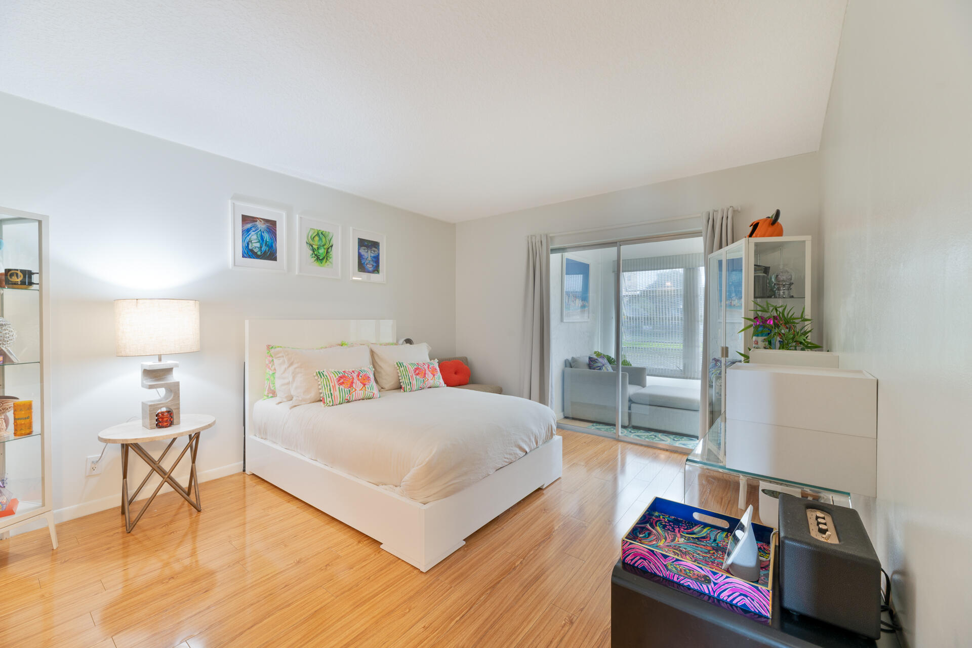 VILLAGES OF ORIOLE ABBEY CONDO - Residential