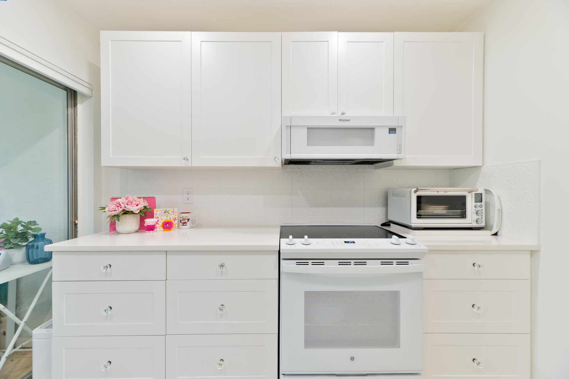 VILLAGES OF ORIOLE ABBEY CONDO - Residential