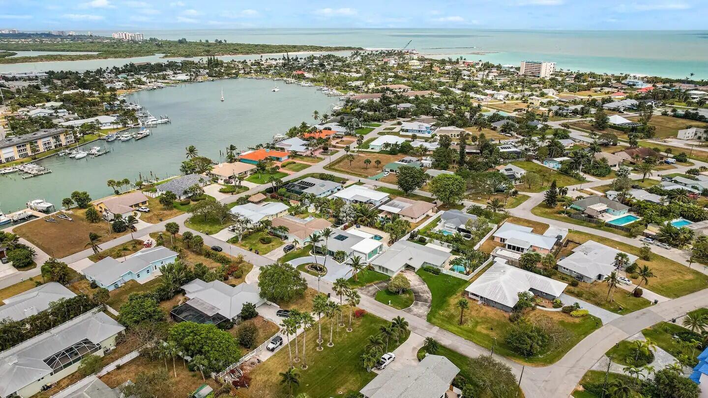 THUMB POINT SUBDIVISION - Residential