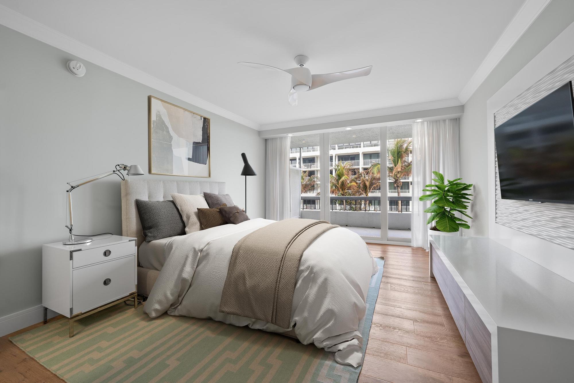 BEACH POINT CONDO - Residential