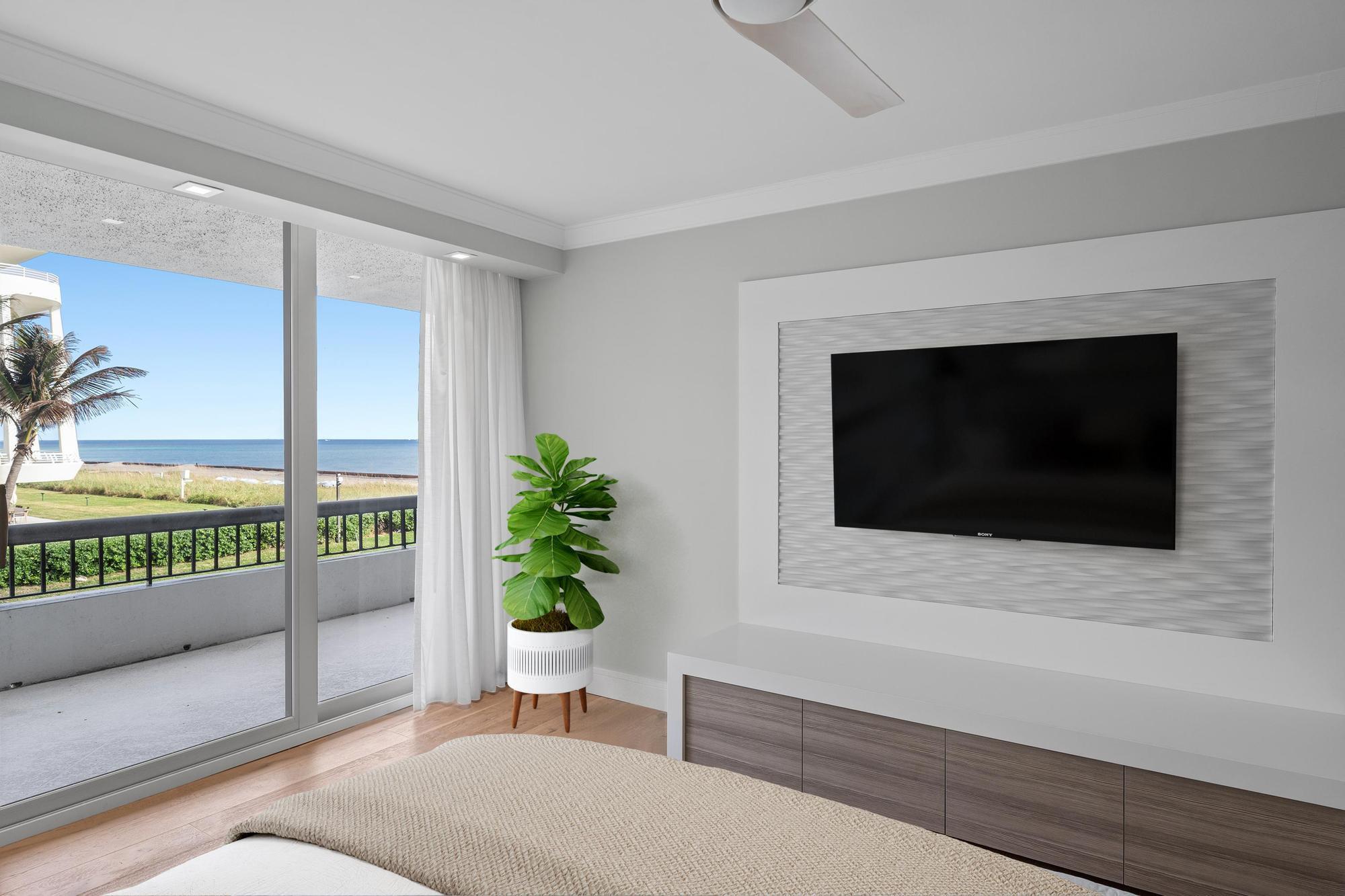 BEACH POINT CONDO - Residential
