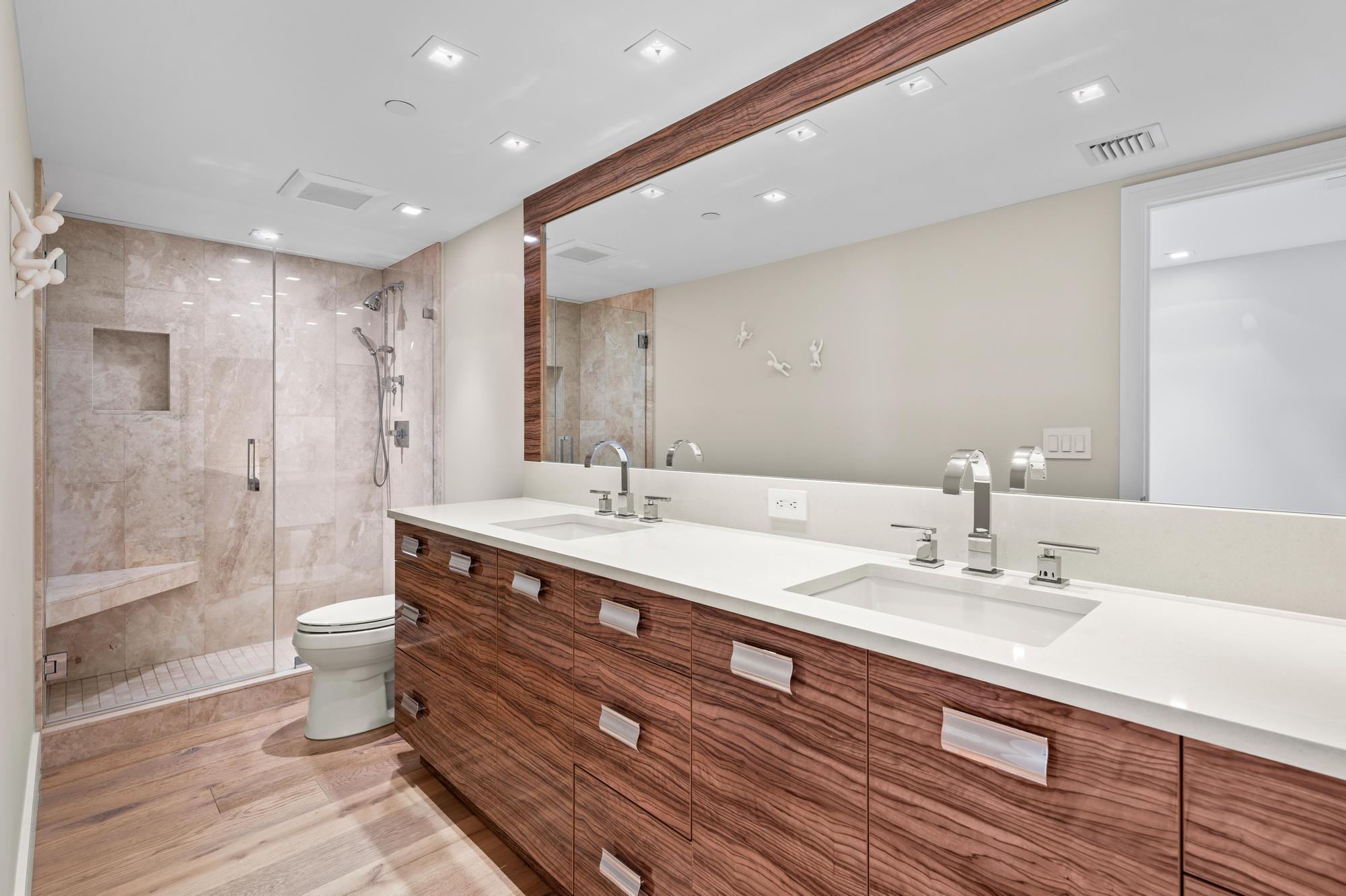 BEACH POINT CONDO - Residential
