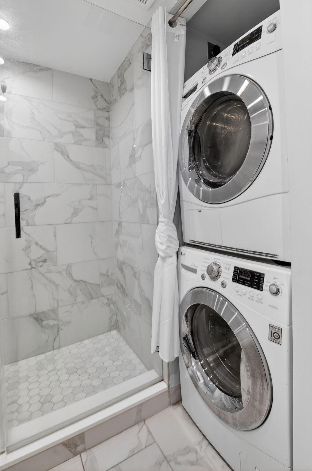 KINGS POINT PIEDMONT CONDOS - Residential Lease