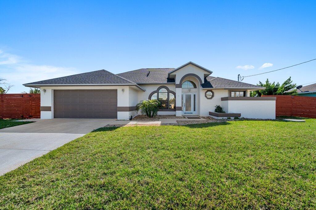 eautiful move-in ready 3-bedroom, 2-bath home situated on an oversized lot. Features a brand new 2025 roof, spacious layout, and plenty of outdoor space to enjoy. Conveniently located near shopping, dining, schools, and major highways. A must-see opportunity!