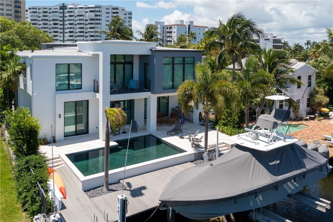 LAUDERDALE SHORES CORR PL - Residential