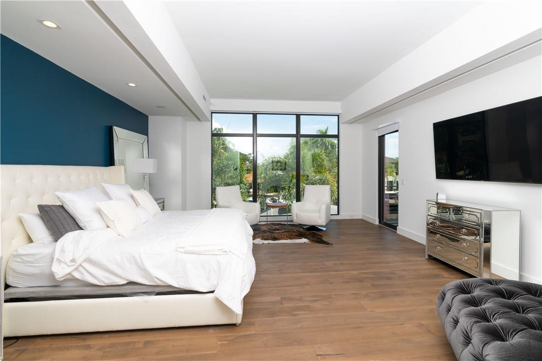 LAUDERDALE SHORES CORR PL - Residential