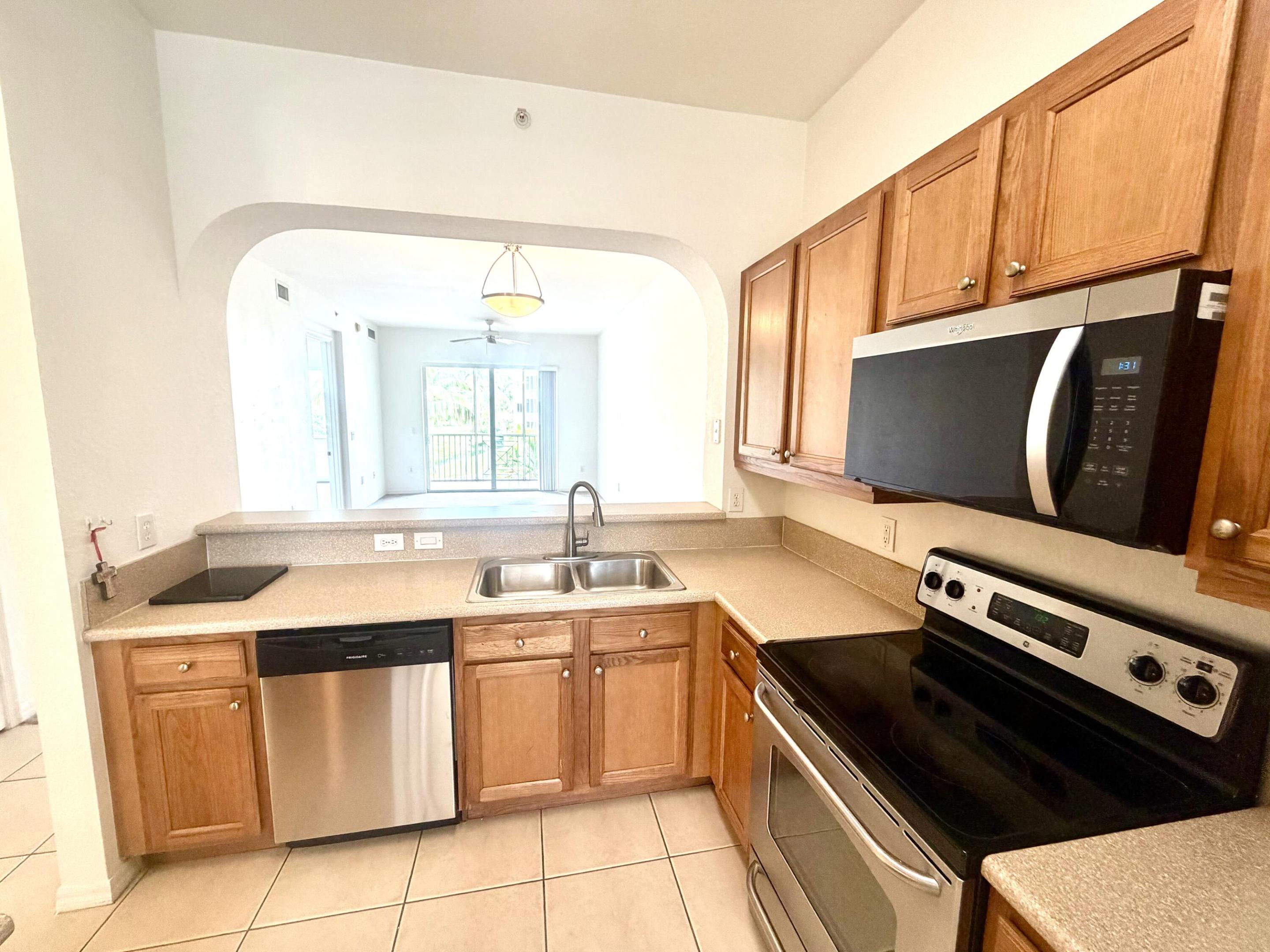 ROYAL POINT AT PALM AIRE - Residential Lease