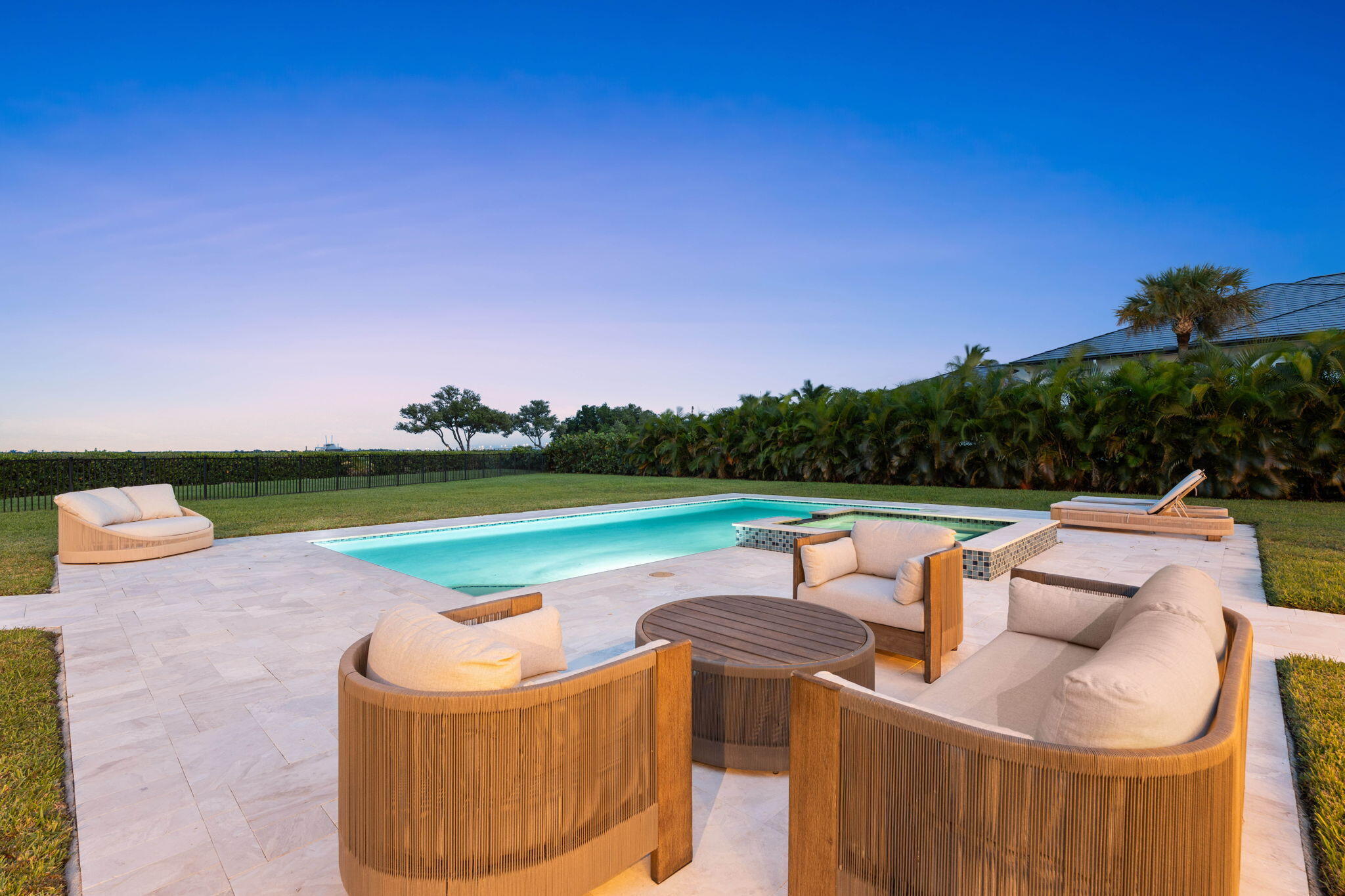 Sewalls Point - Residential