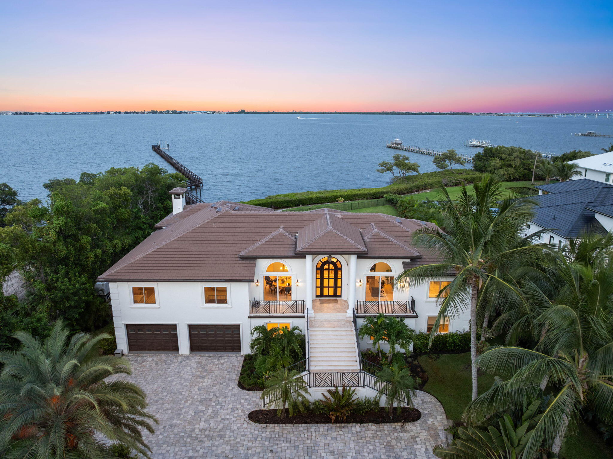 Sewalls Point - Residential