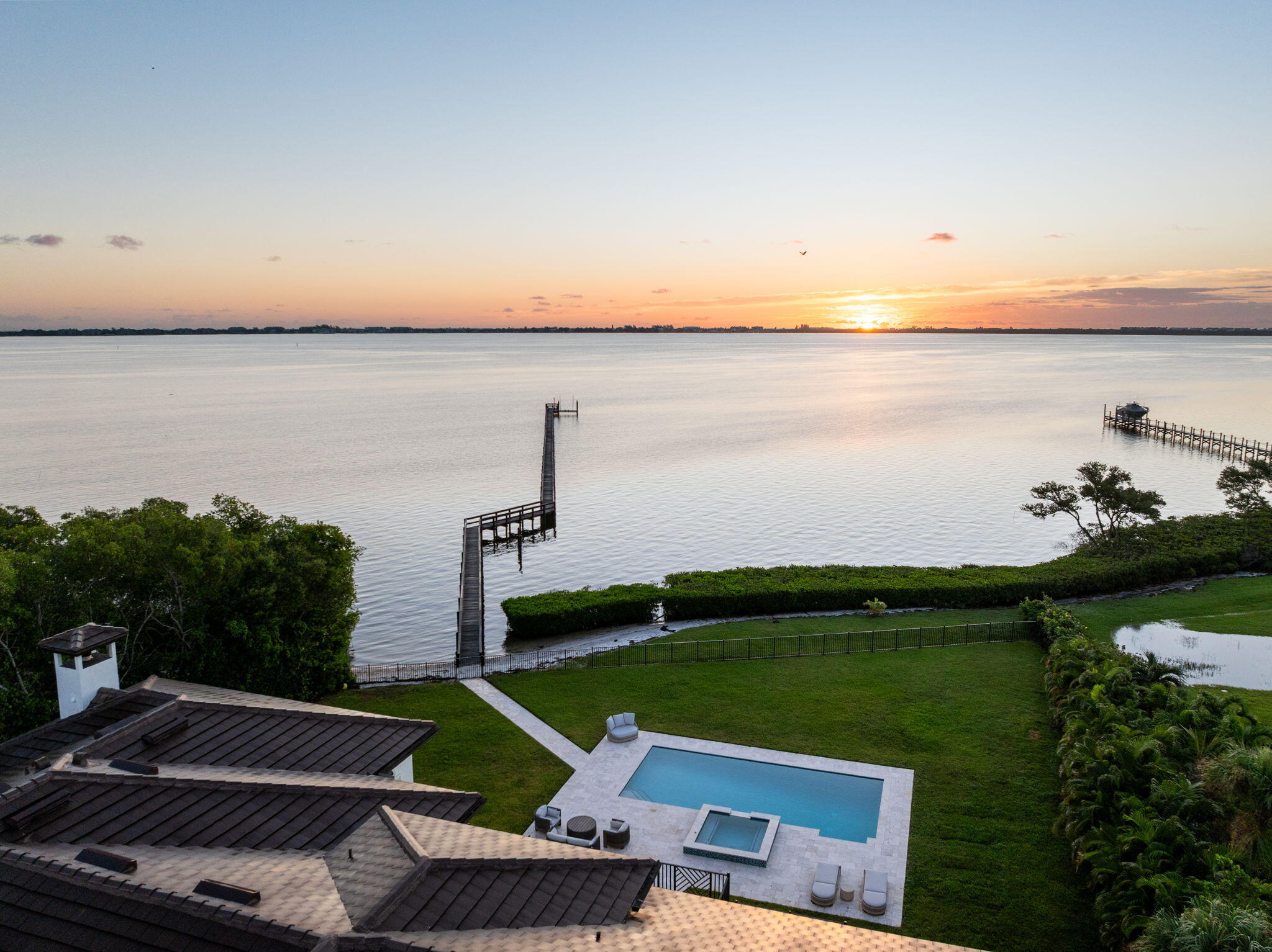 Sewalls Point - Residential