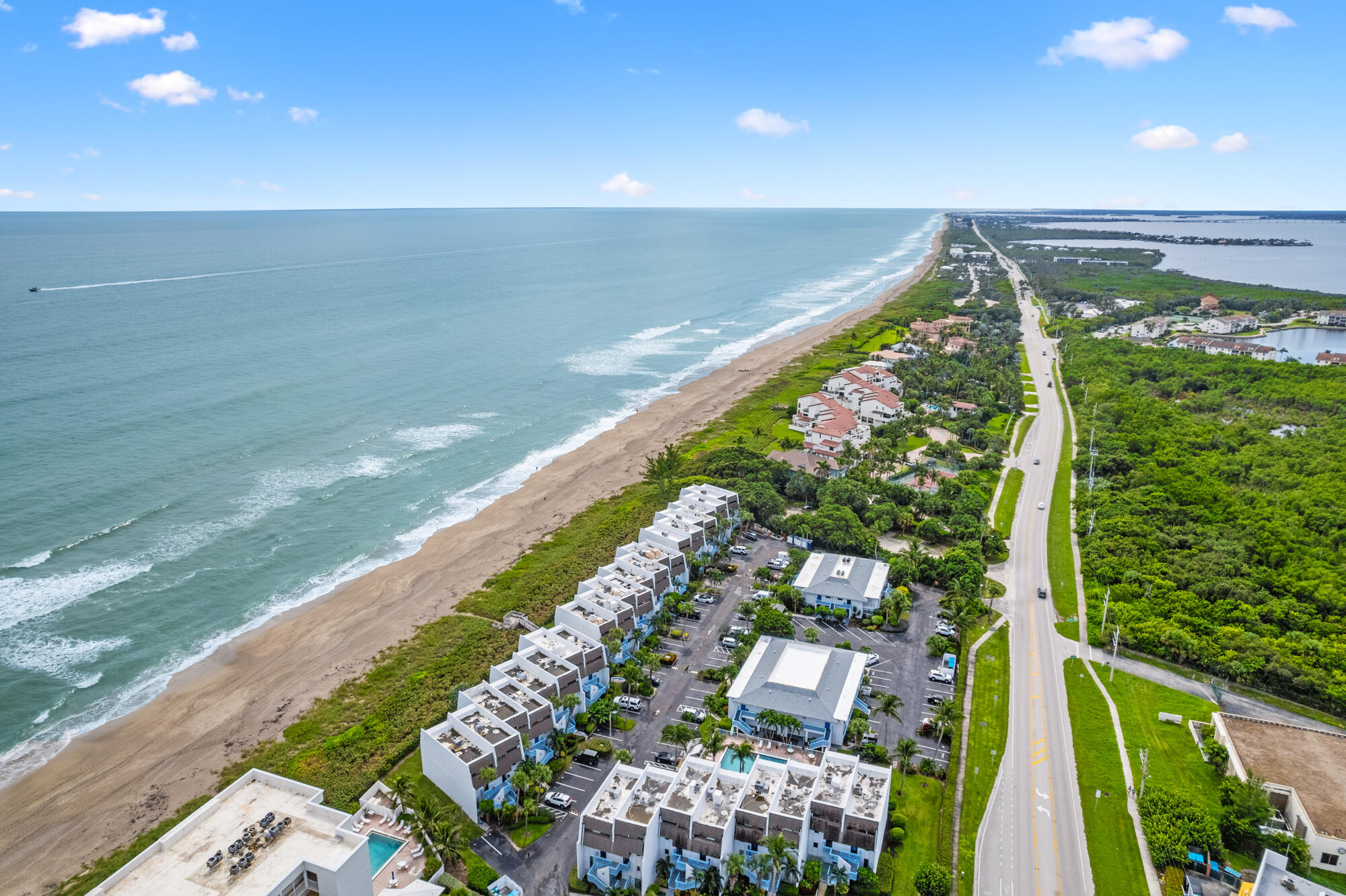 VILLA DEL SOL CONDOMINIUM - Residential