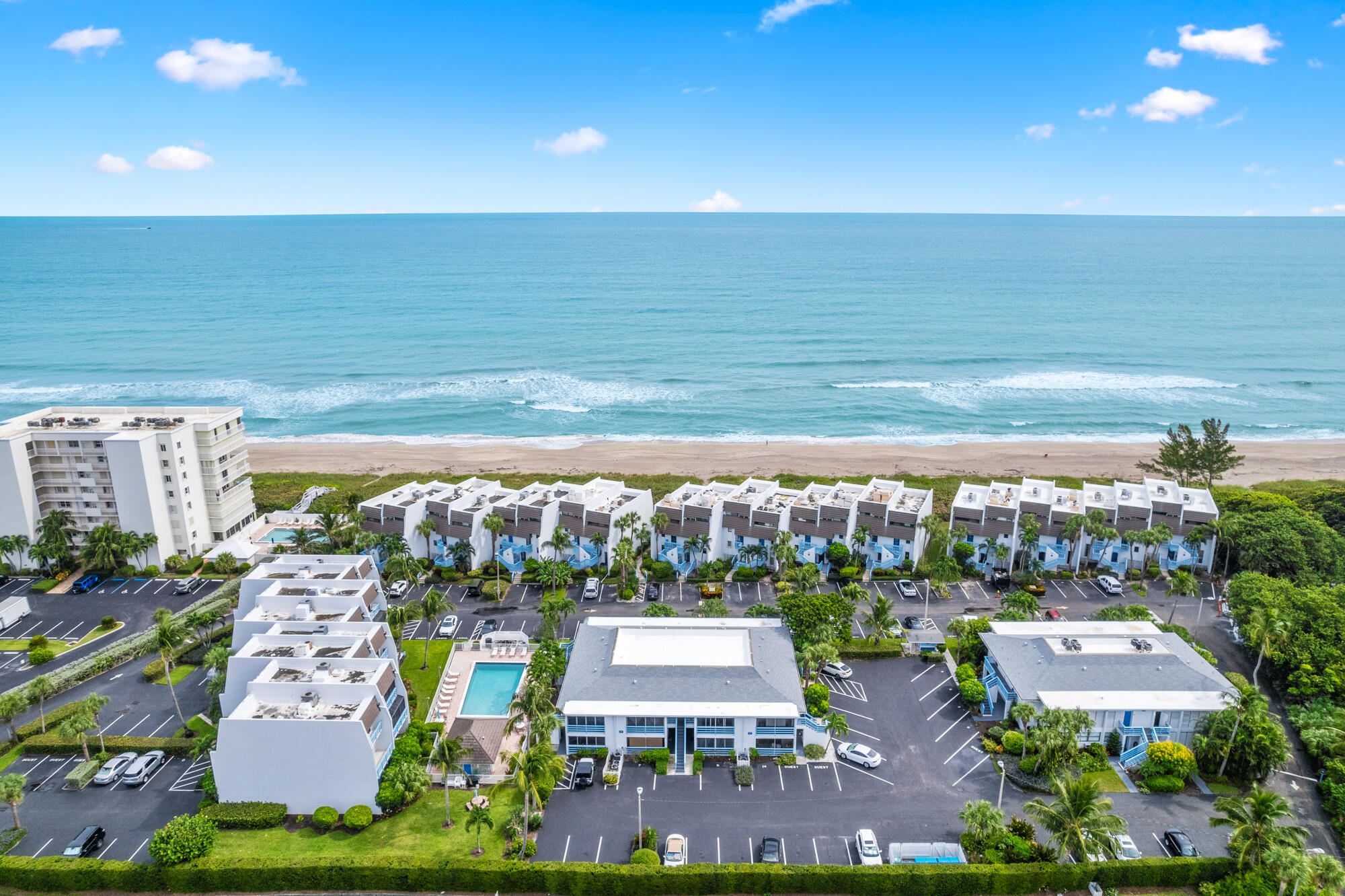 VILLA DEL SOL CONDOMINIUM - Residential